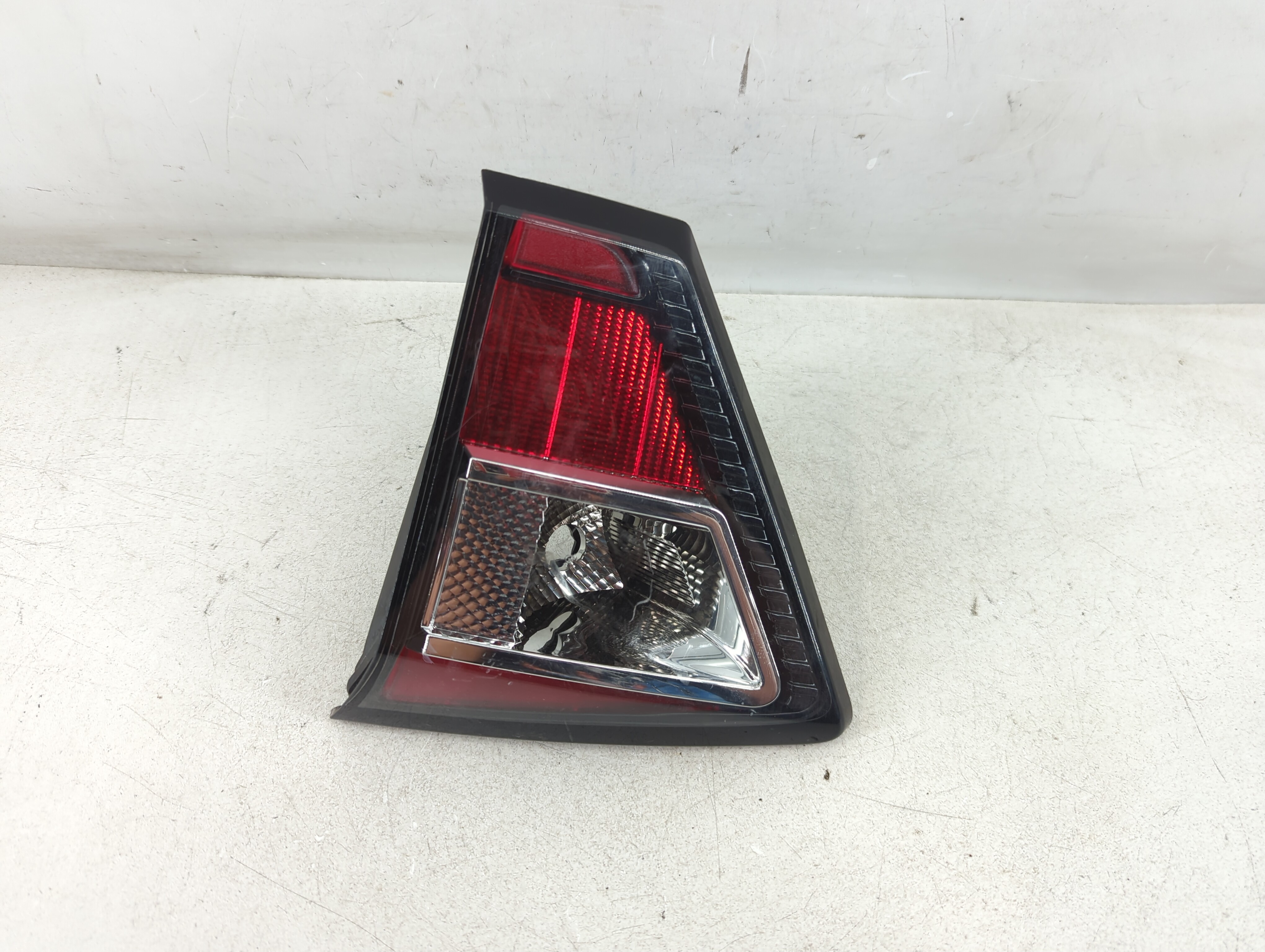 2017-2018 Ford Escape Passenger Right Side Tail Light Taillight Oem 1074364 - Oemusedautoparts1.com