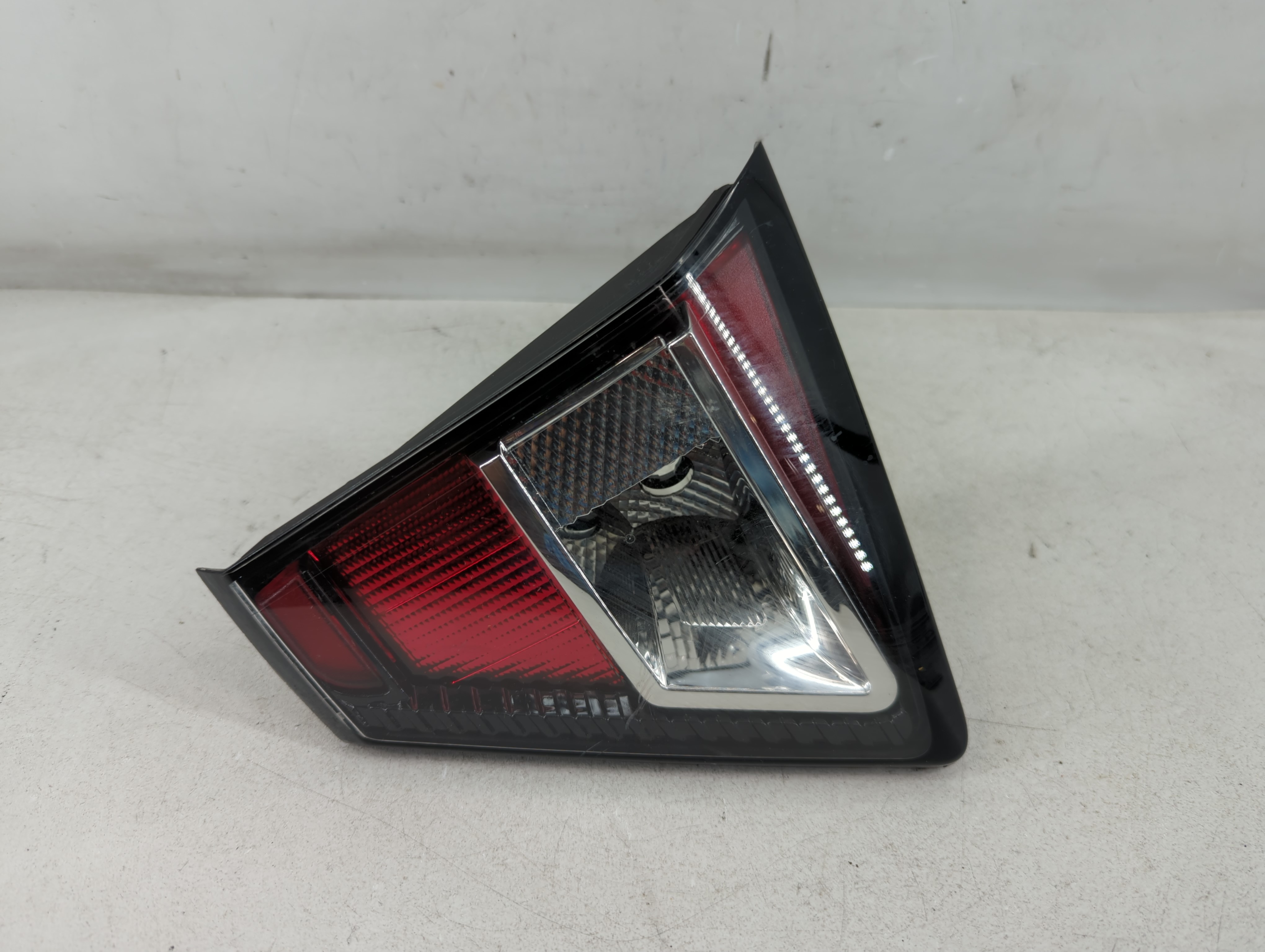 2017-2018 Ford Escape Driver Left Side Tail Light Taillight Oem 1074366 - Oemusedautoparts1.com
