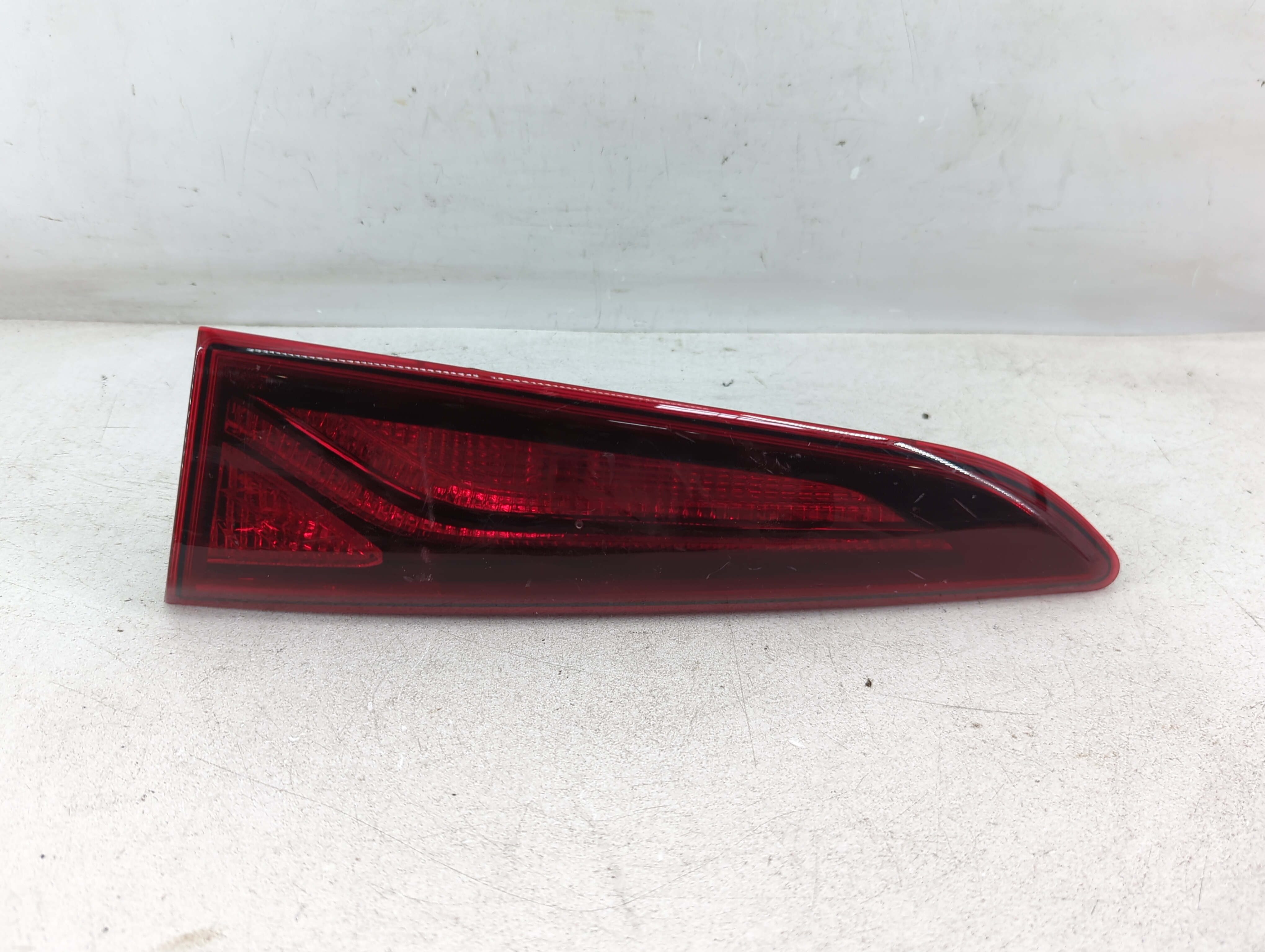 Picture of 2018-2021 Hyundai Kona Passenger Right Side Tail Light Taillight Oem 1074374