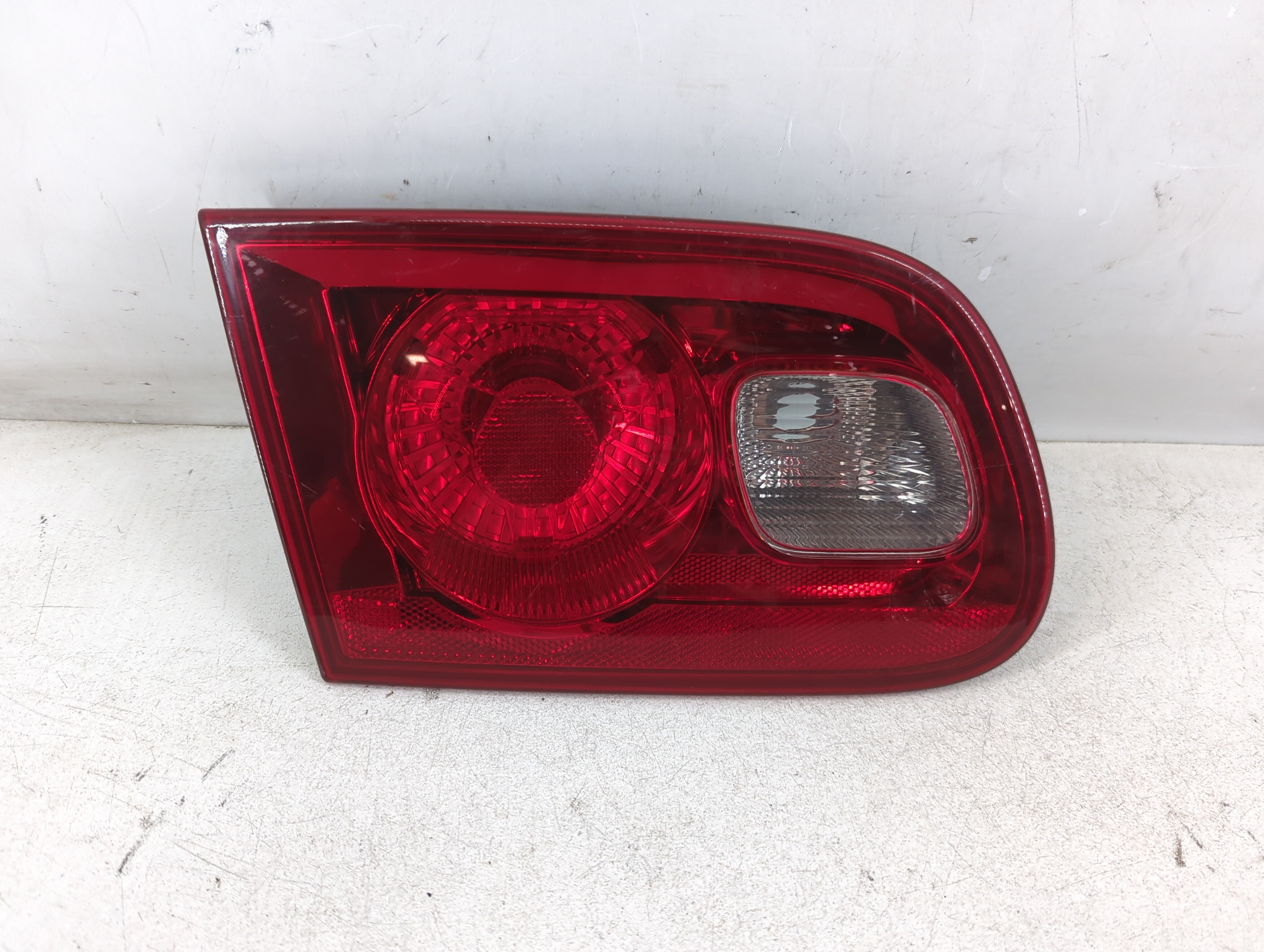 2006-2011 Buick Lucerne Driver Left Side Tail Light Taillight Oem 1074396 - Oemusedautoparts1.com