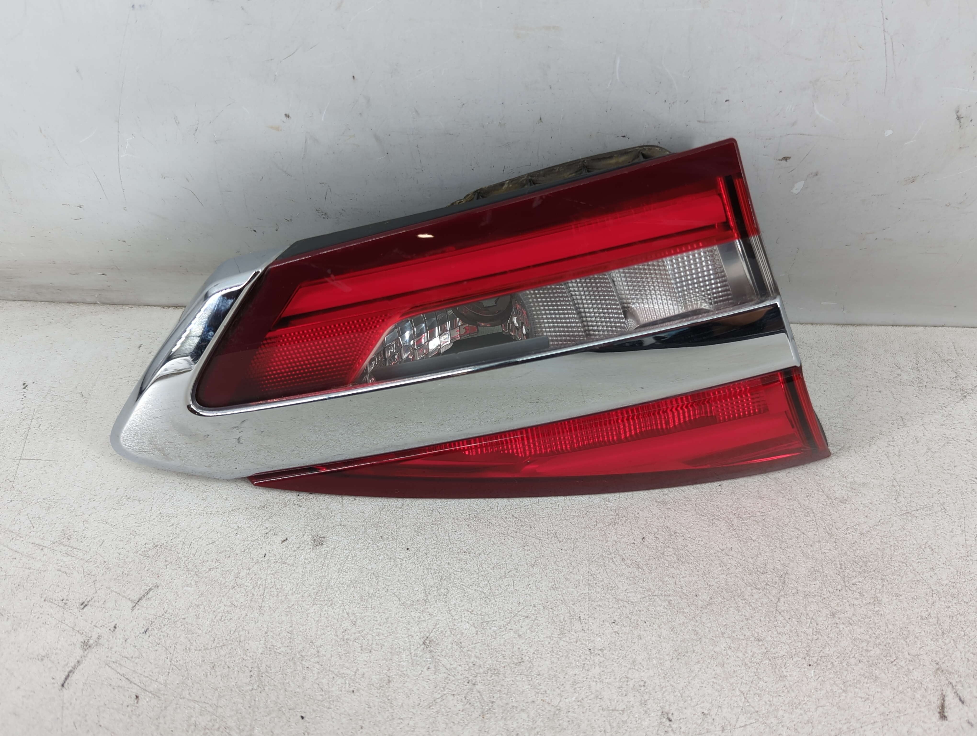 2019-2020 Ford Fusion Passenger Right Side Tail Light Taillight Oem 1074397 - Oemusedautoparts1.com