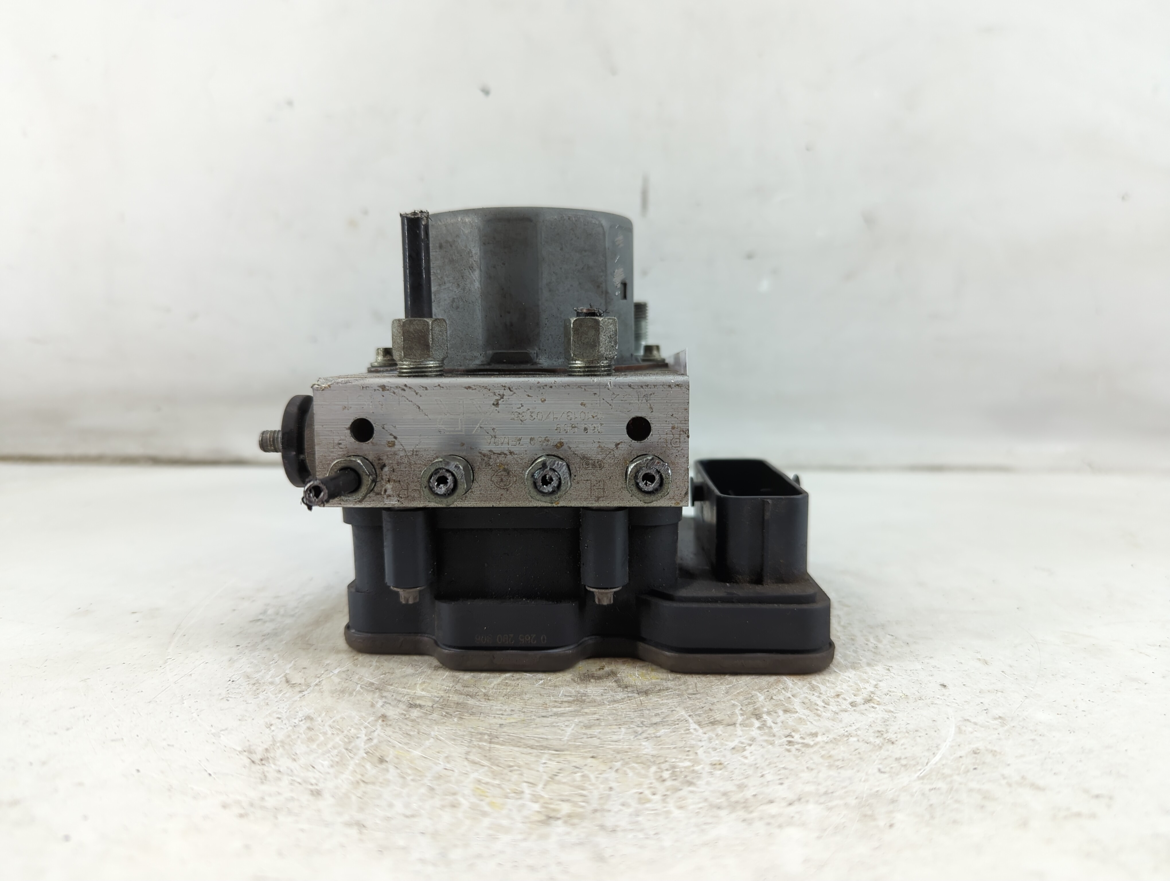 Picture of 2018-2020 Nissan Rogue Abs Pump Control Module 1074410