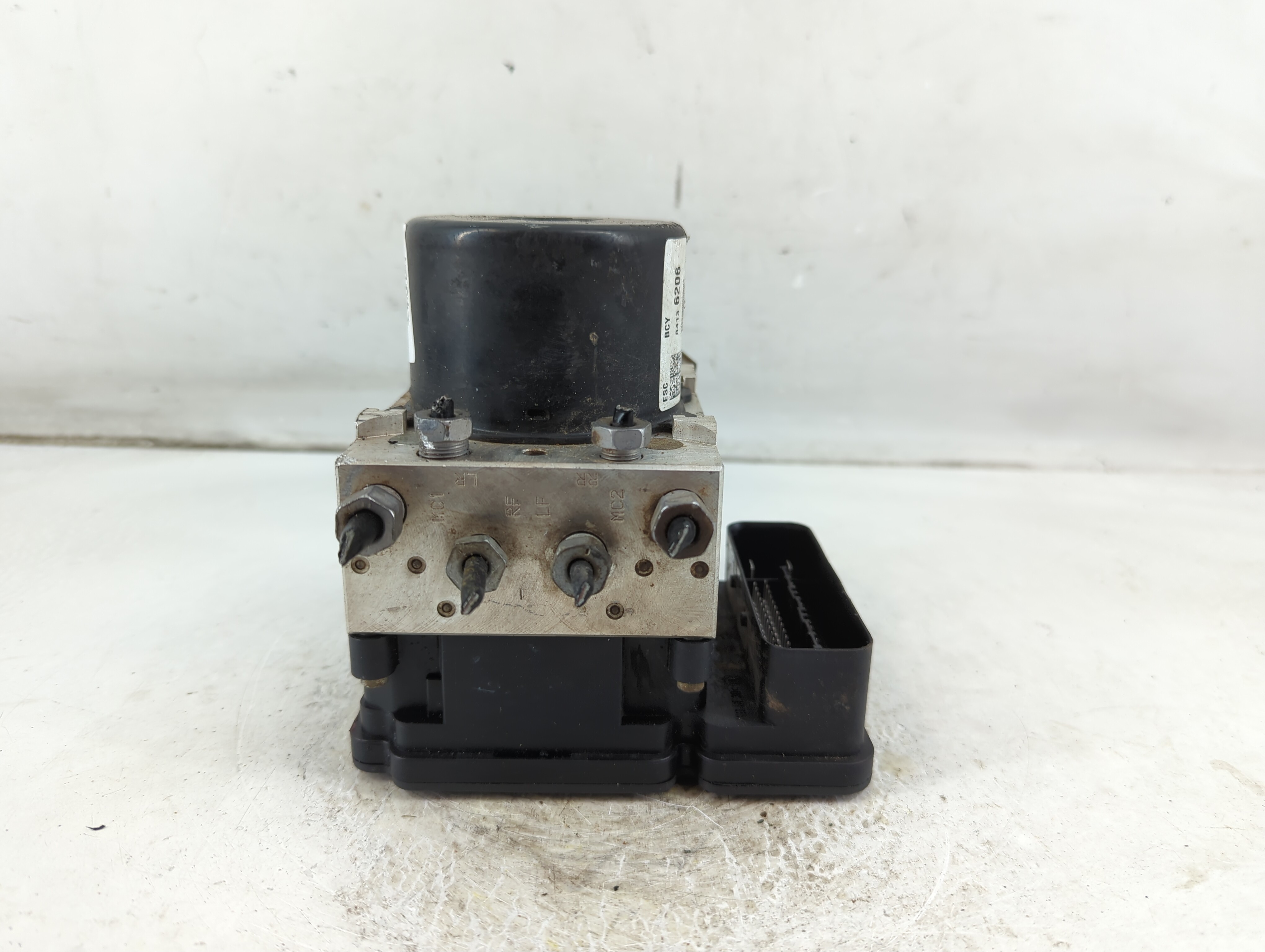 2010-2010 Cadillac Srx Abs Pump Control Module 1074411 - Oemusedautoparts1.com