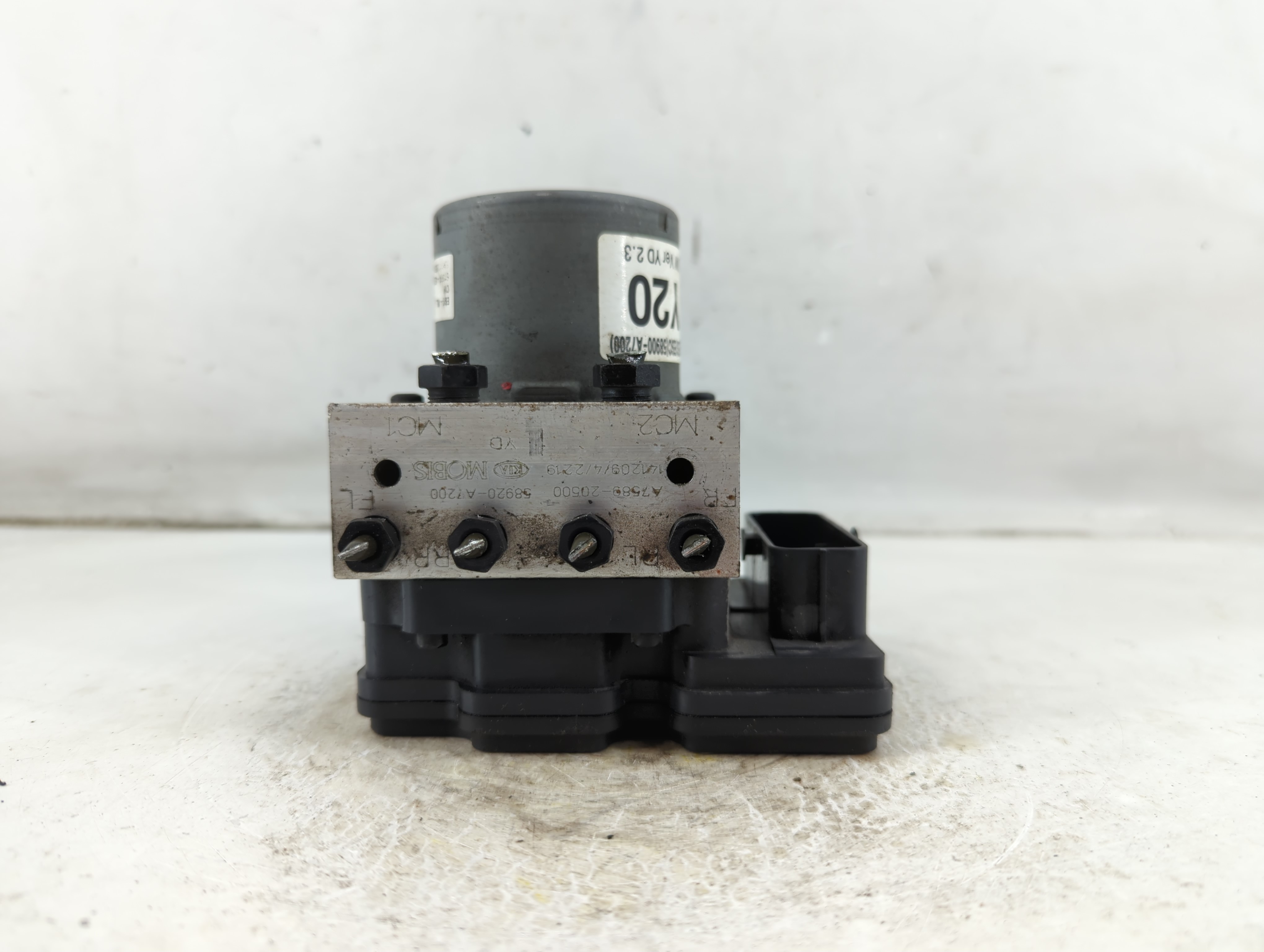 2014-2016 Kia Forte Abs Pump Control Module 1074412 - Oemusedautoparts1.com