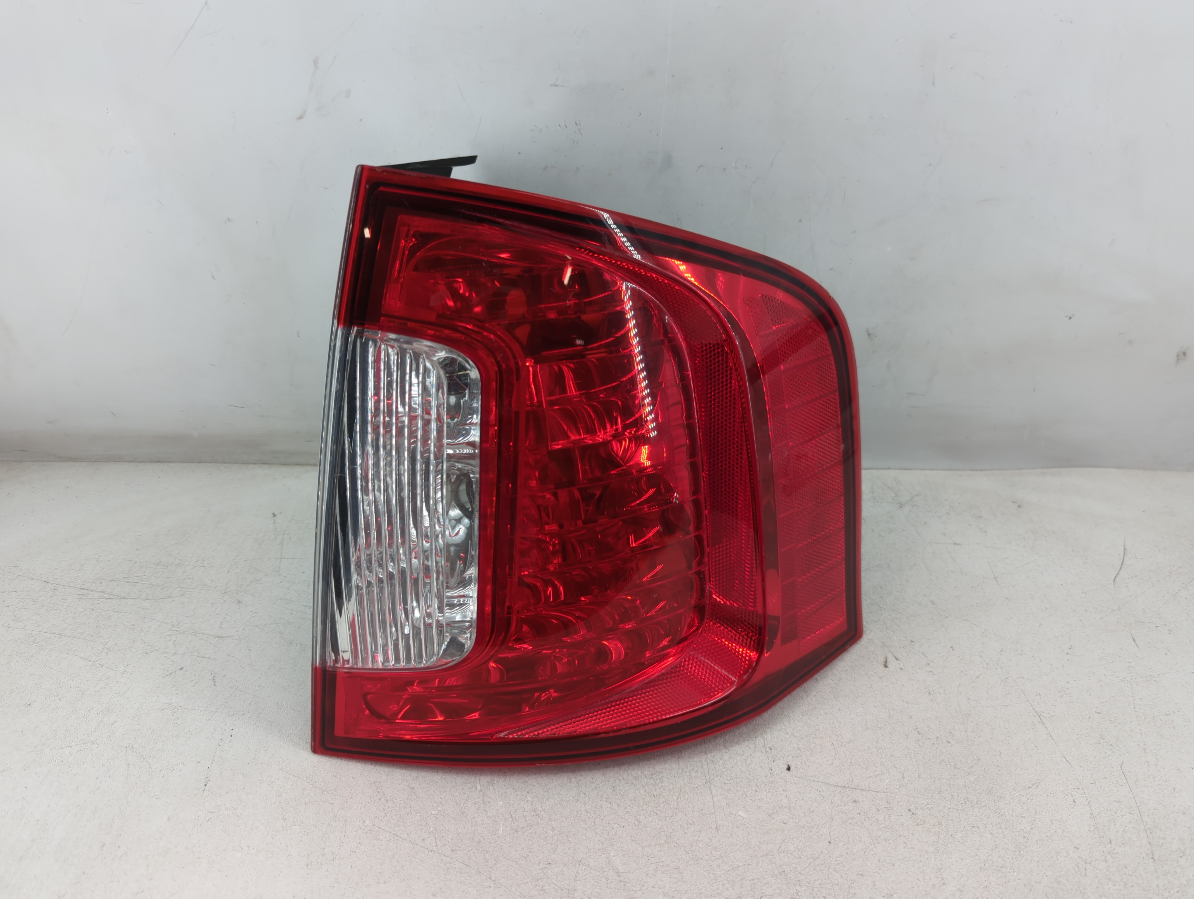 2011-2014 Ford Edge Passenger Right Side Tail Light Taillight Oem 1074429 - Oemusedautoparts1.com