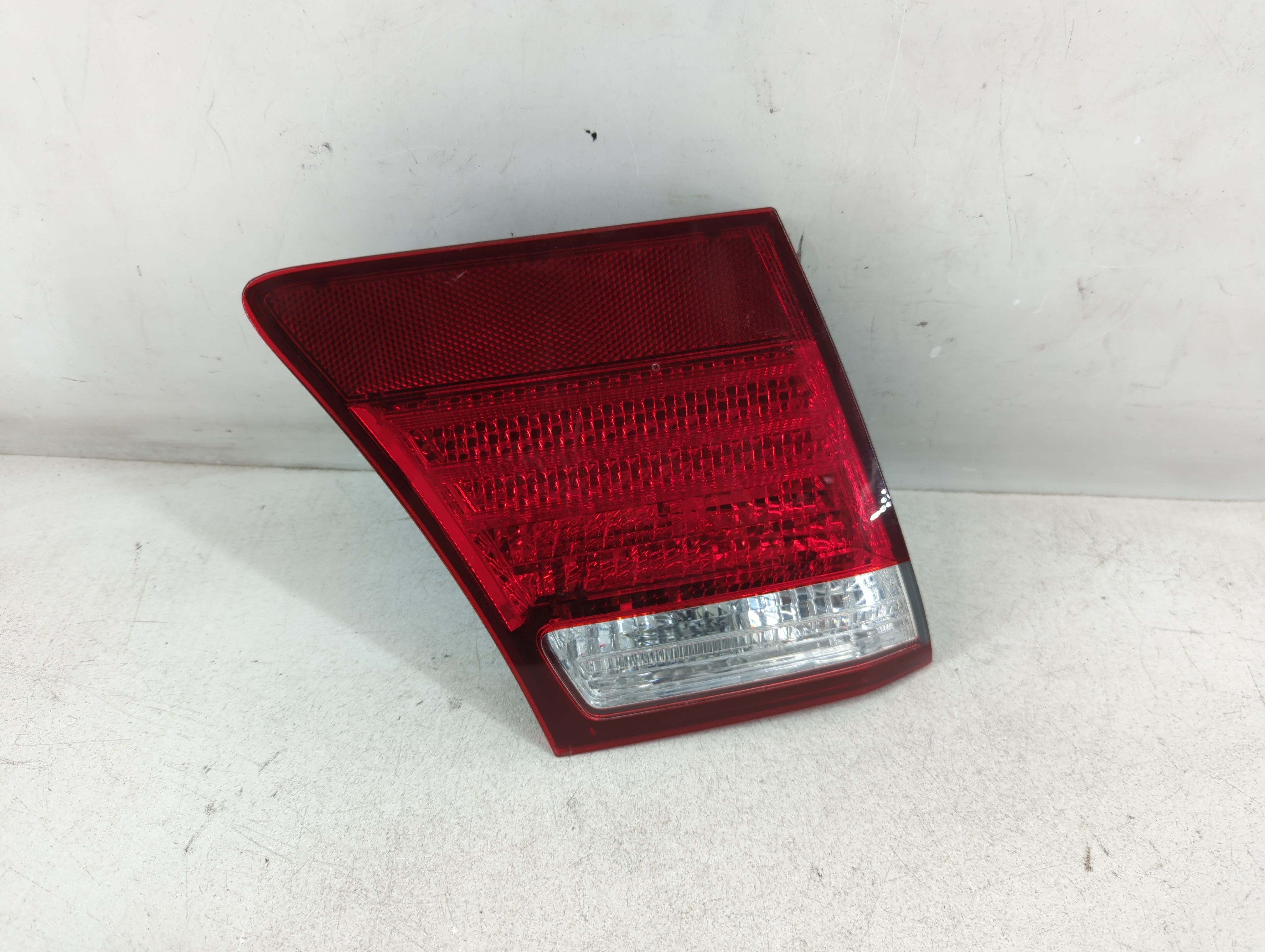 2007-2009 Lexus Ls460 Driver Left Side Tail Light Taillight Oem 1074459 - Oemusedautoparts1.com