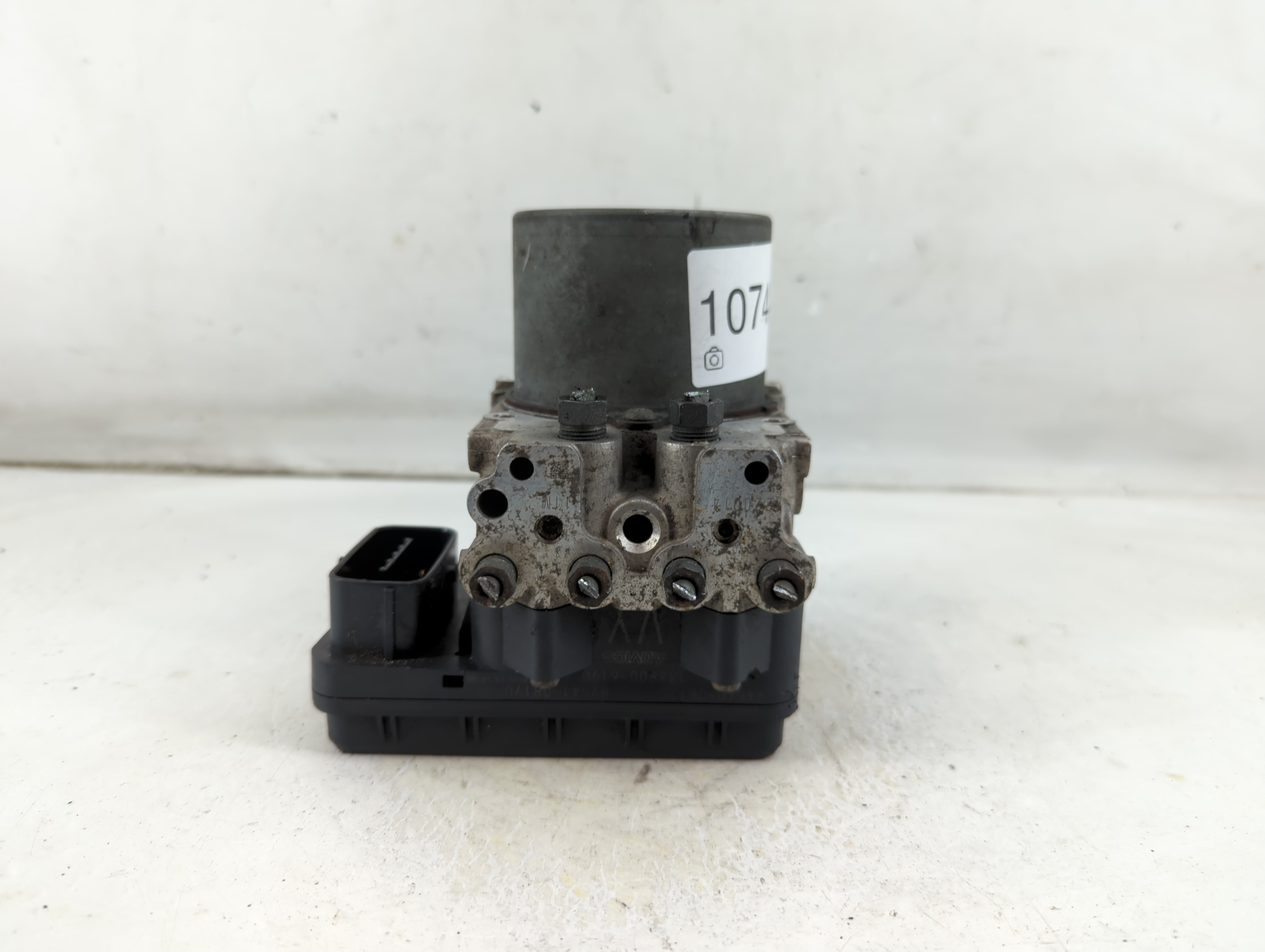 2011-2011 Toyota Sienna Abs Pump Control Module 1074493 - Oemusedautoparts1.com