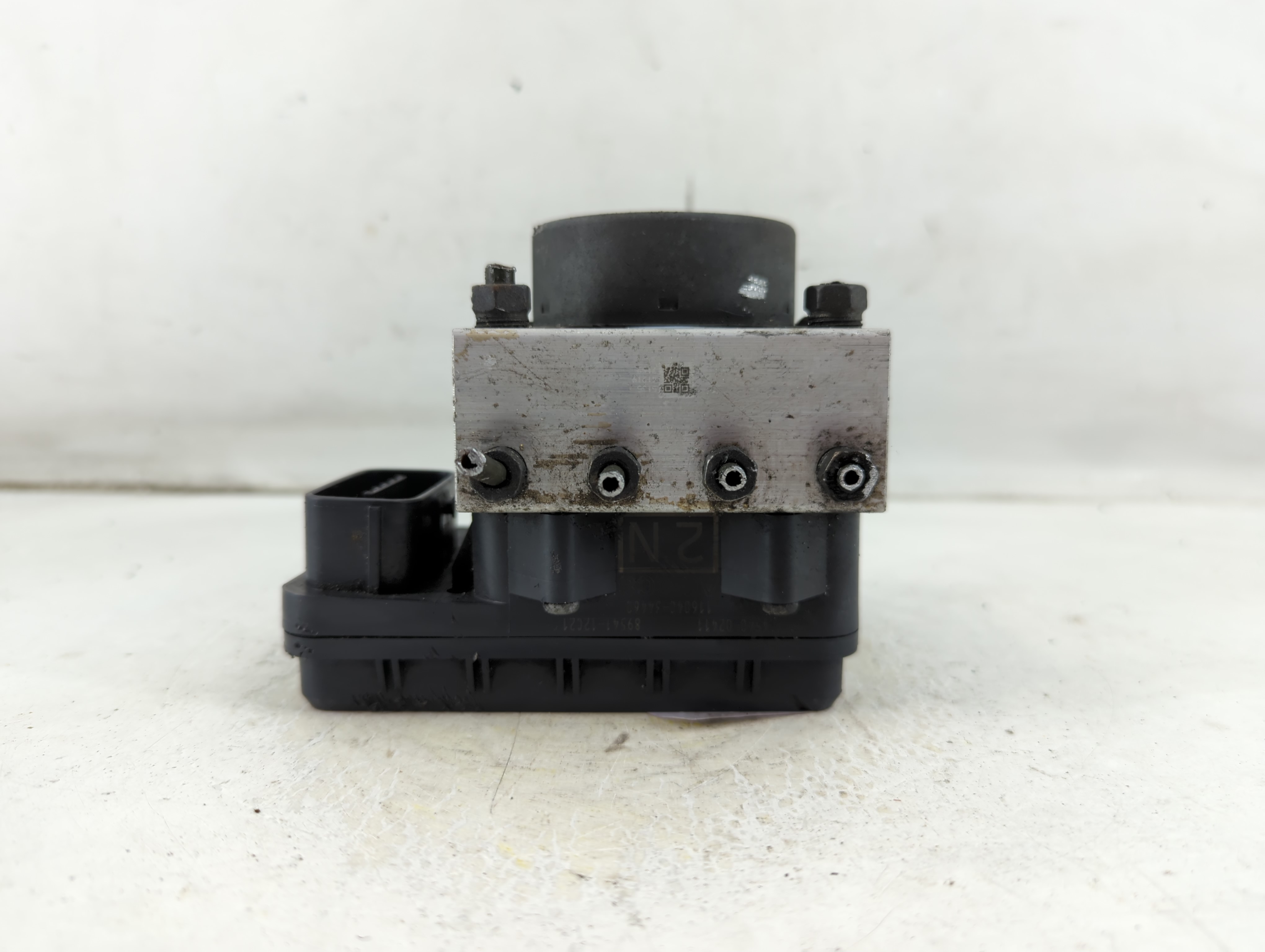 2015-2015 Toyota Corolla Abs Pump Control Module 1074495 - Oemusedautoparts1.com