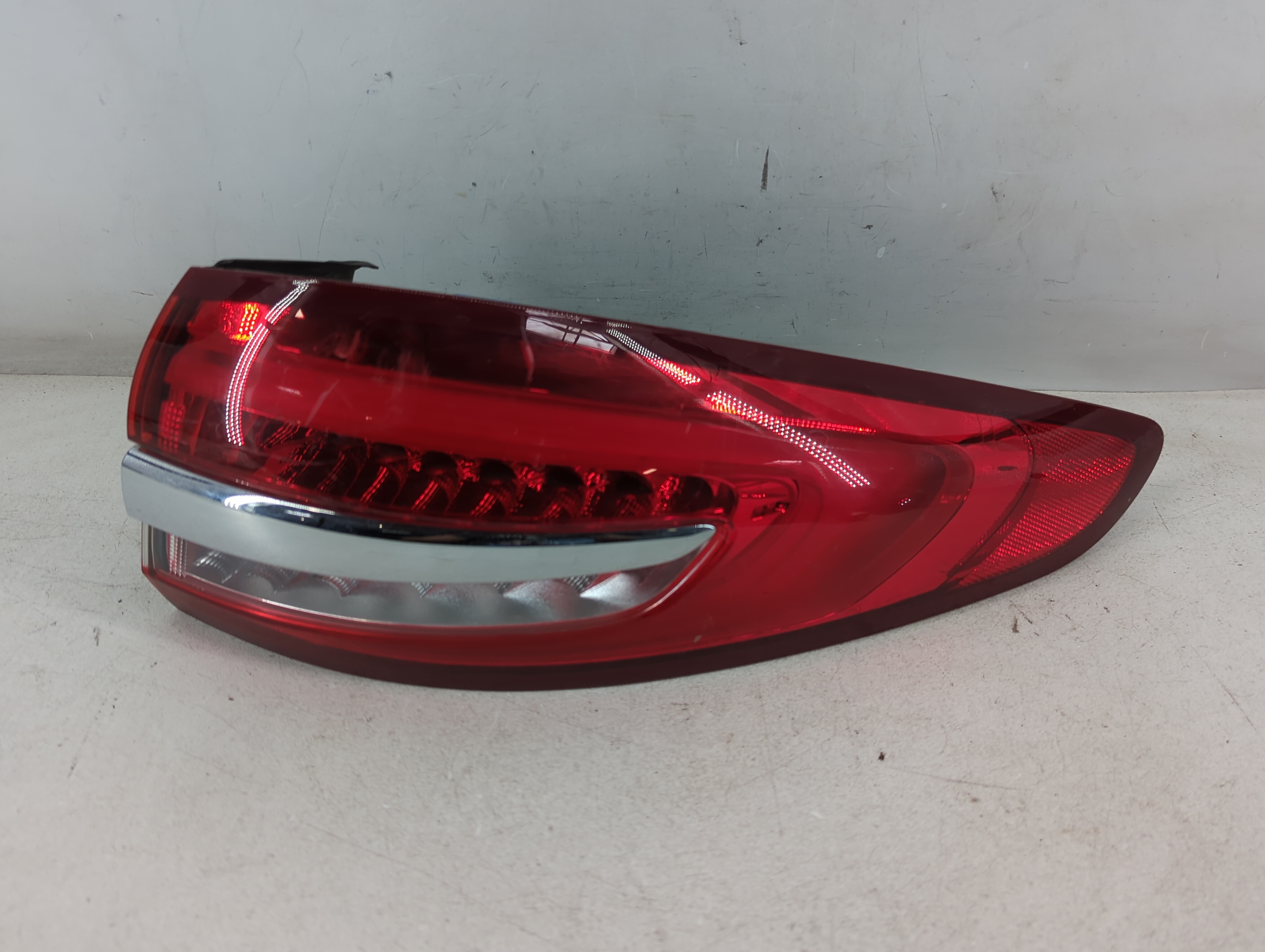 2017-2020 Ford Fusion Passenger Right Side Tail Light Taillight Oem 1074499 - Oemusedautoparts1.com