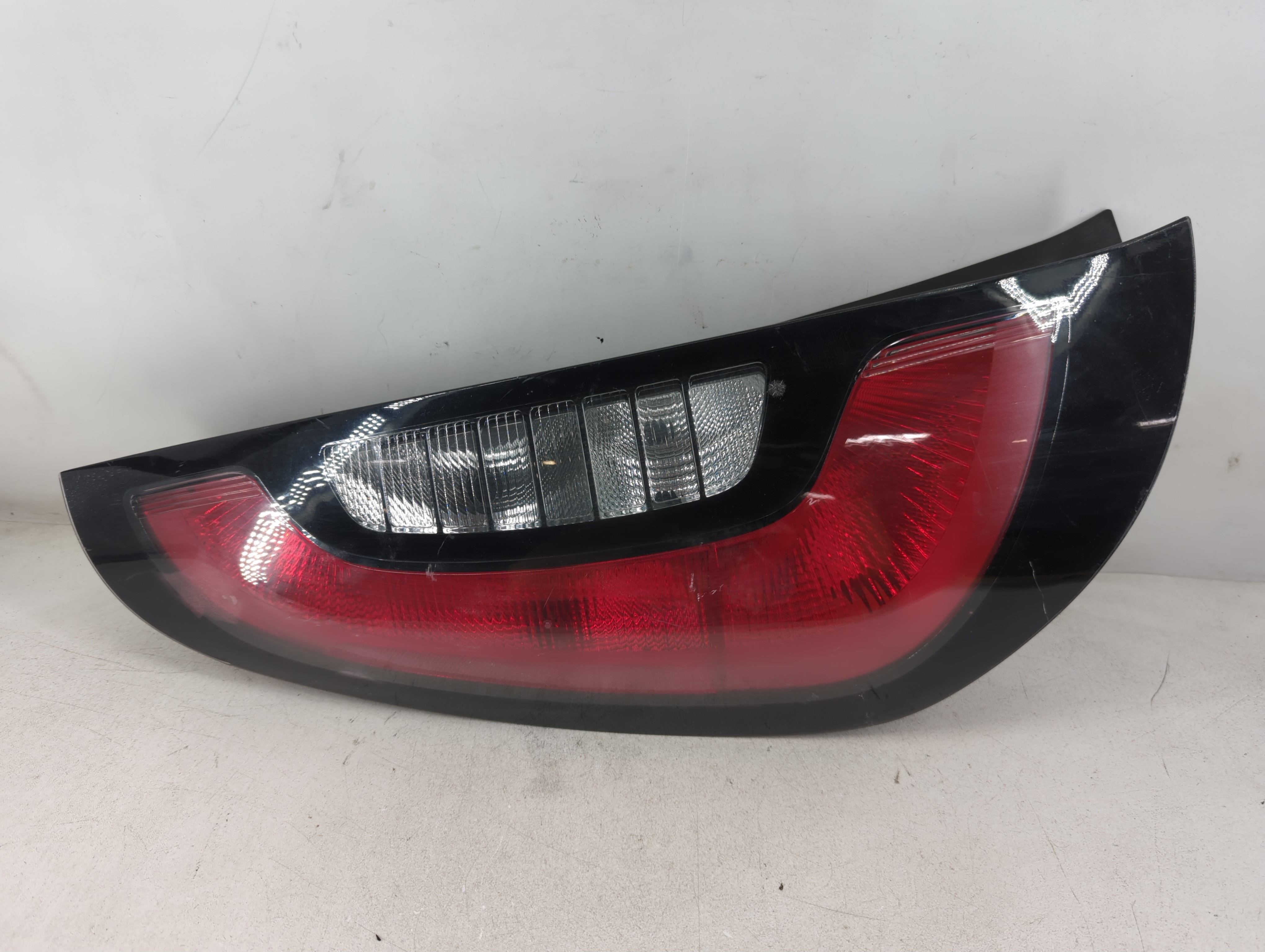 2015-2019 Kia Soul Driver Left Side Tail Light Taillight Oem 1074530 - Oemusedautoparts1.com