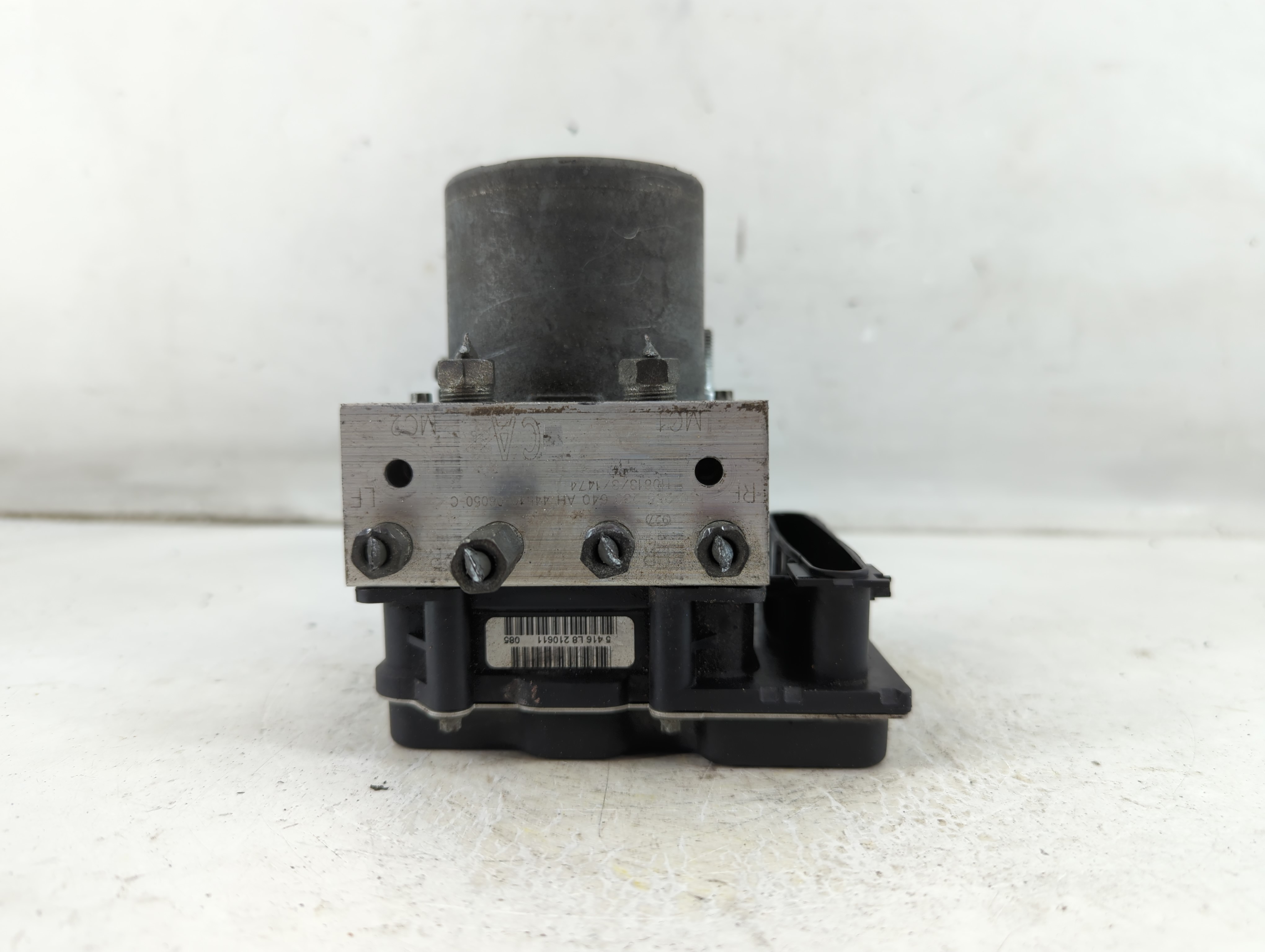 2010-2011 Toyota Camry Abs Pump Control Module 1074540 - Oemusedautoparts1.com