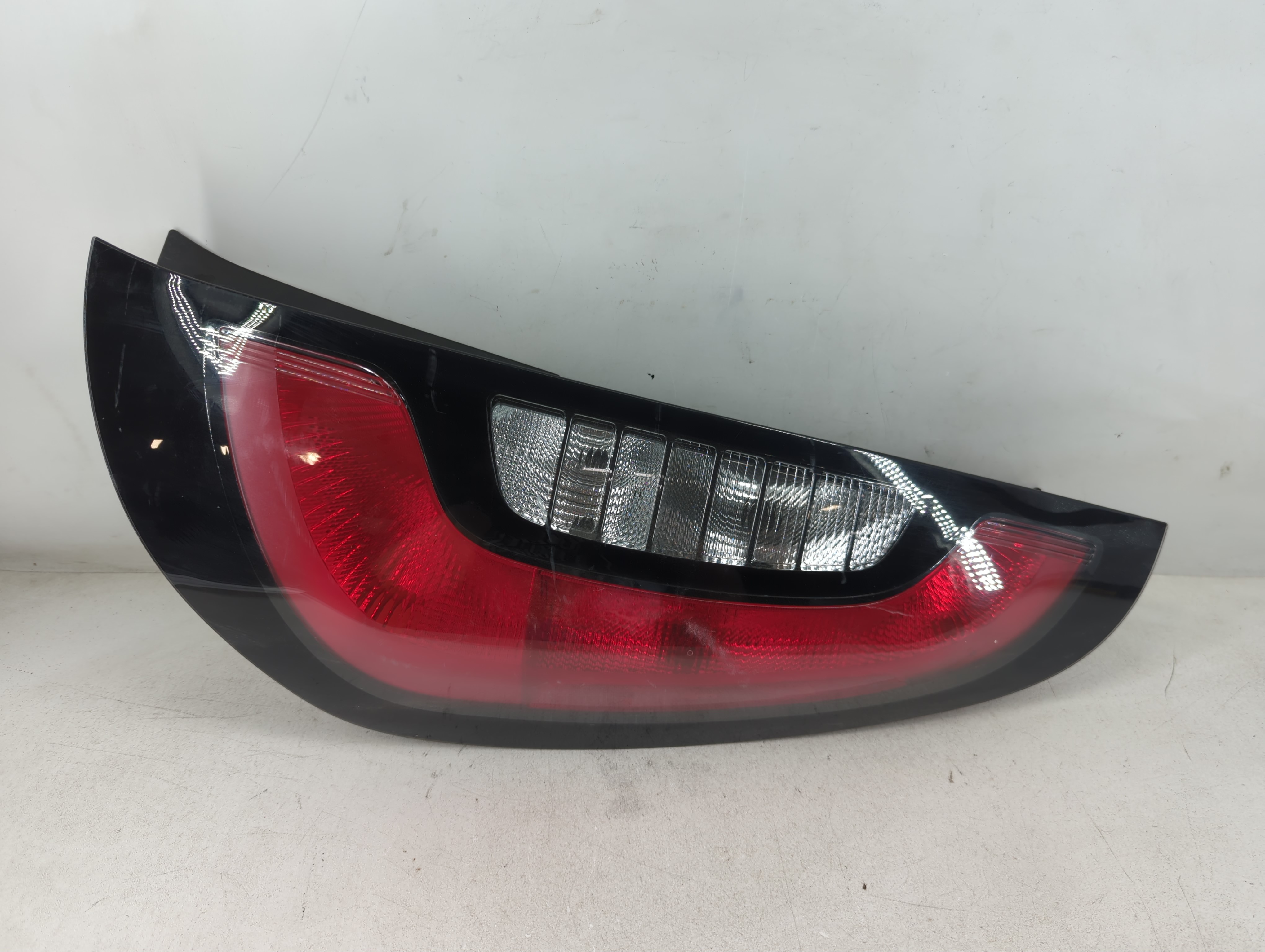 2015-2019 Kia Soul Driver Left Side Tail Light Taillight Oem 1074547 - Oemusedautoparts1.com