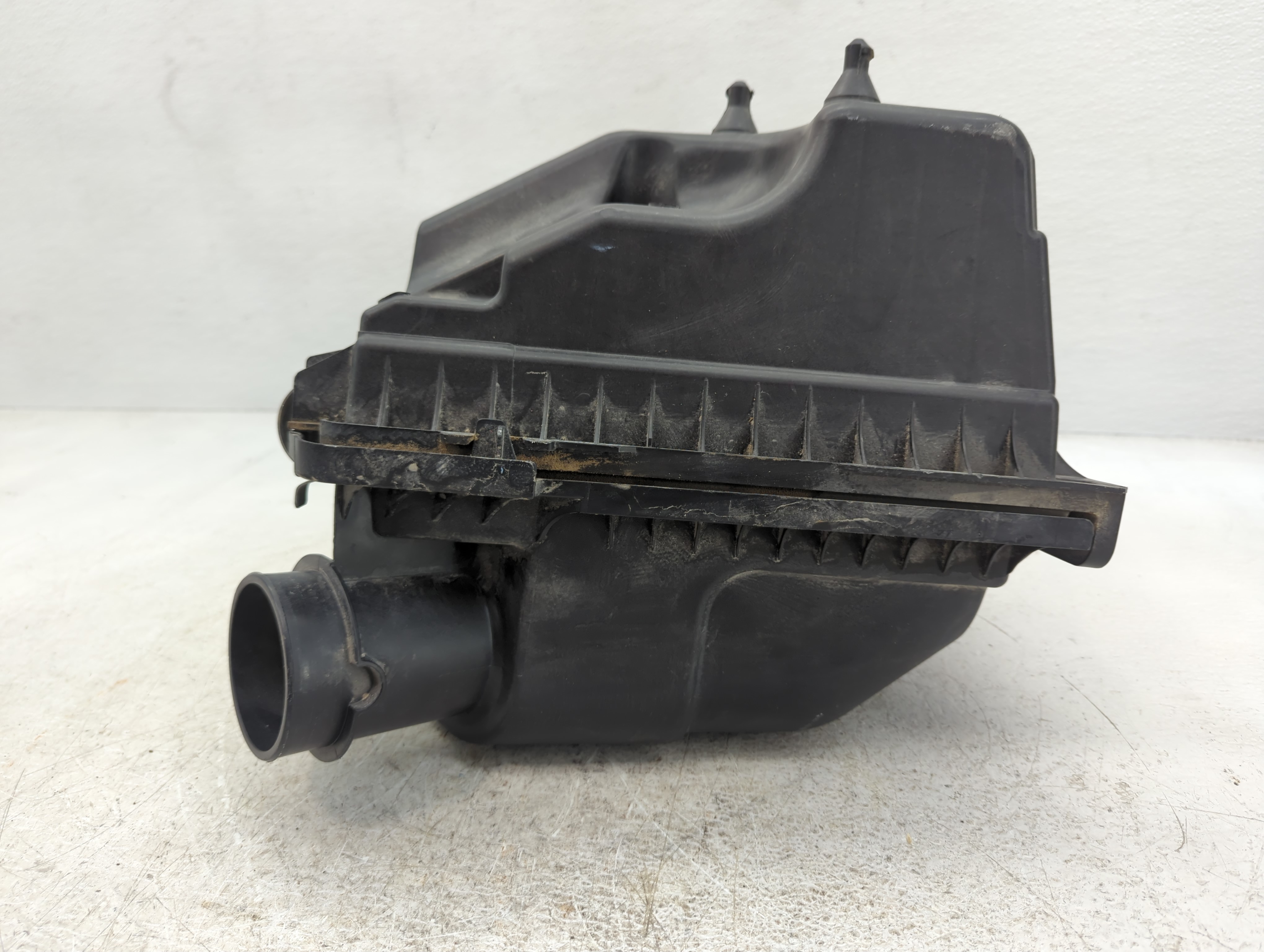 2016-2019 Ford Explorer Air Cleaner Intake-duct Hose Tube 1074561 - Oemusedautoparts1.com