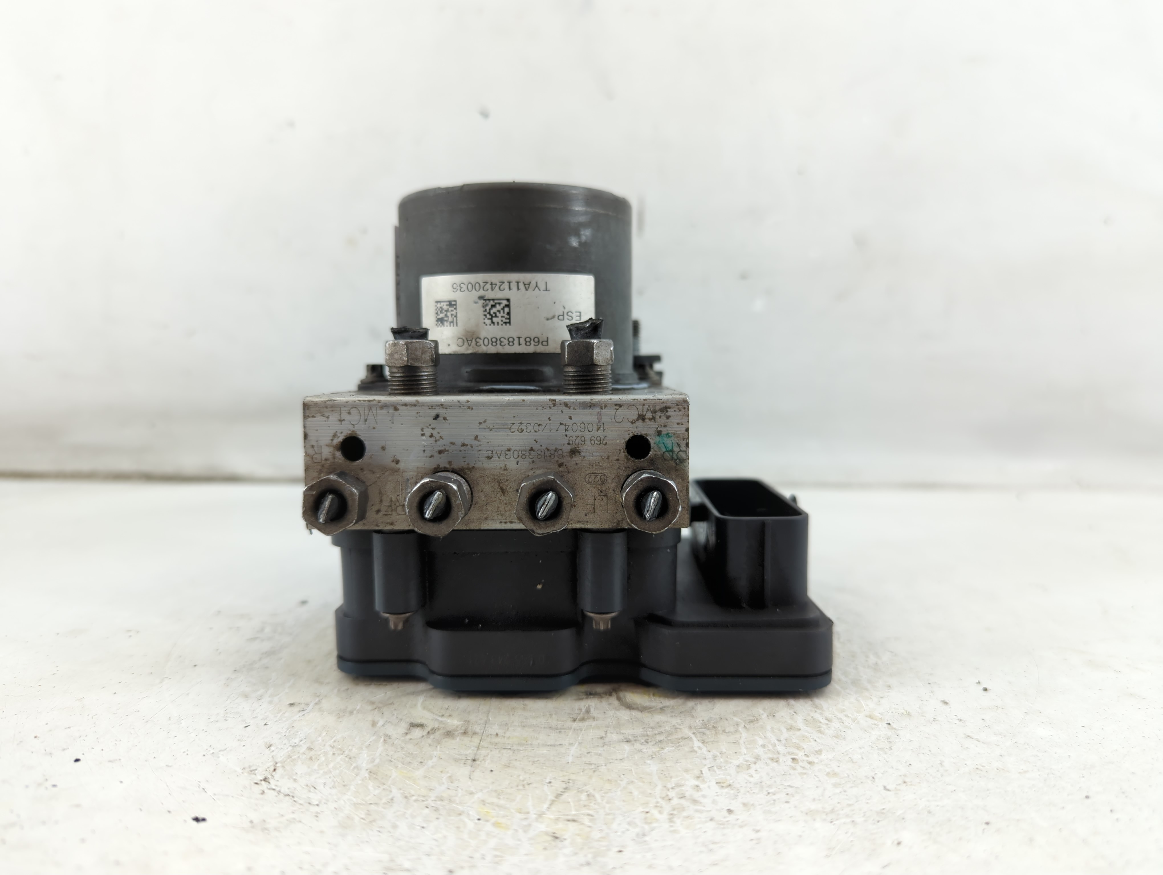 2014-2014 Chrysler Town & Country Abs Pump Control Module 1074572 - Oemusedautoparts1.com