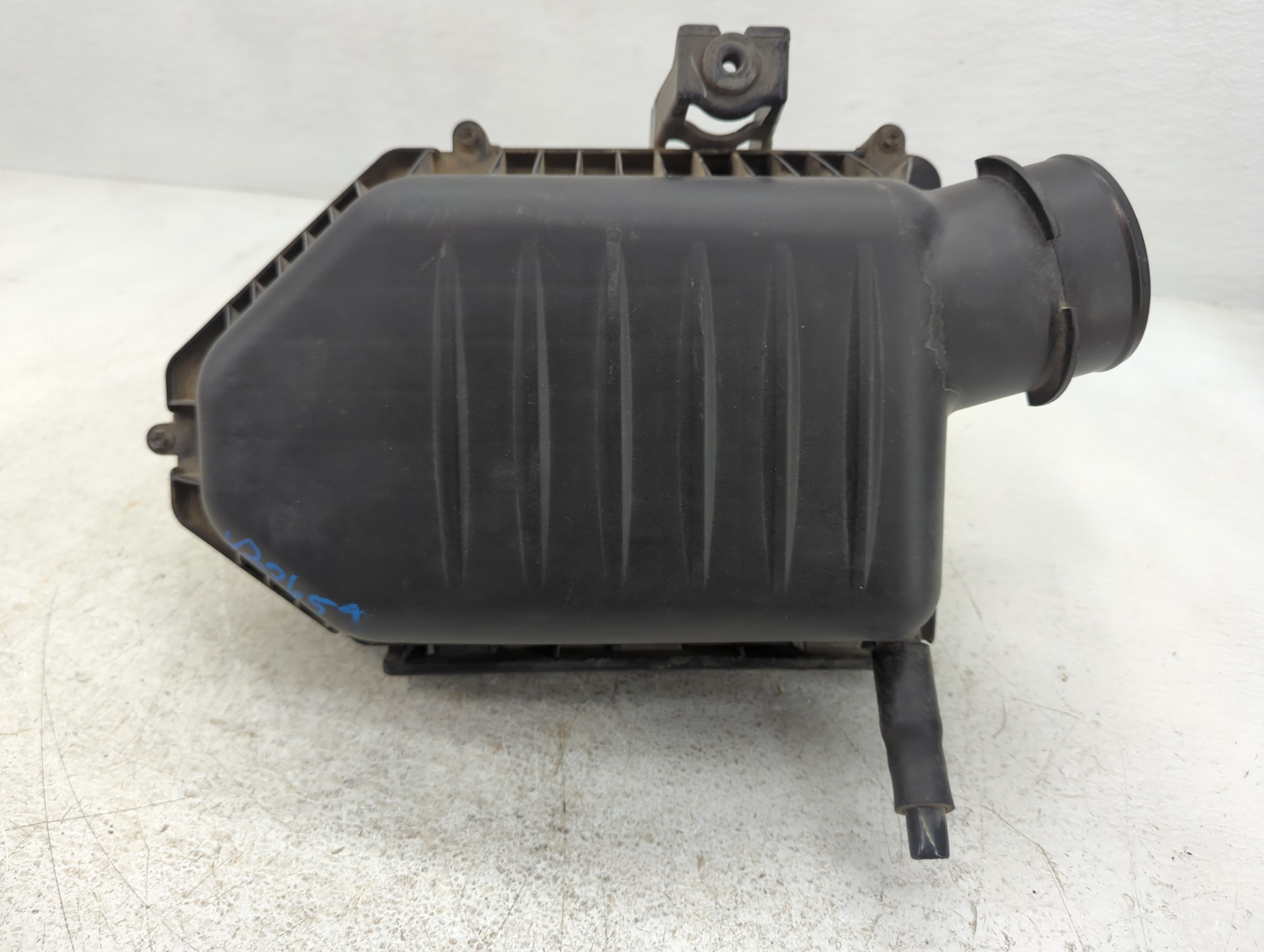 2011-2019 Dodge Challenger Air Cleaner Intake-duct Hose Tube 1074596 - Oemusedautoparts1.com