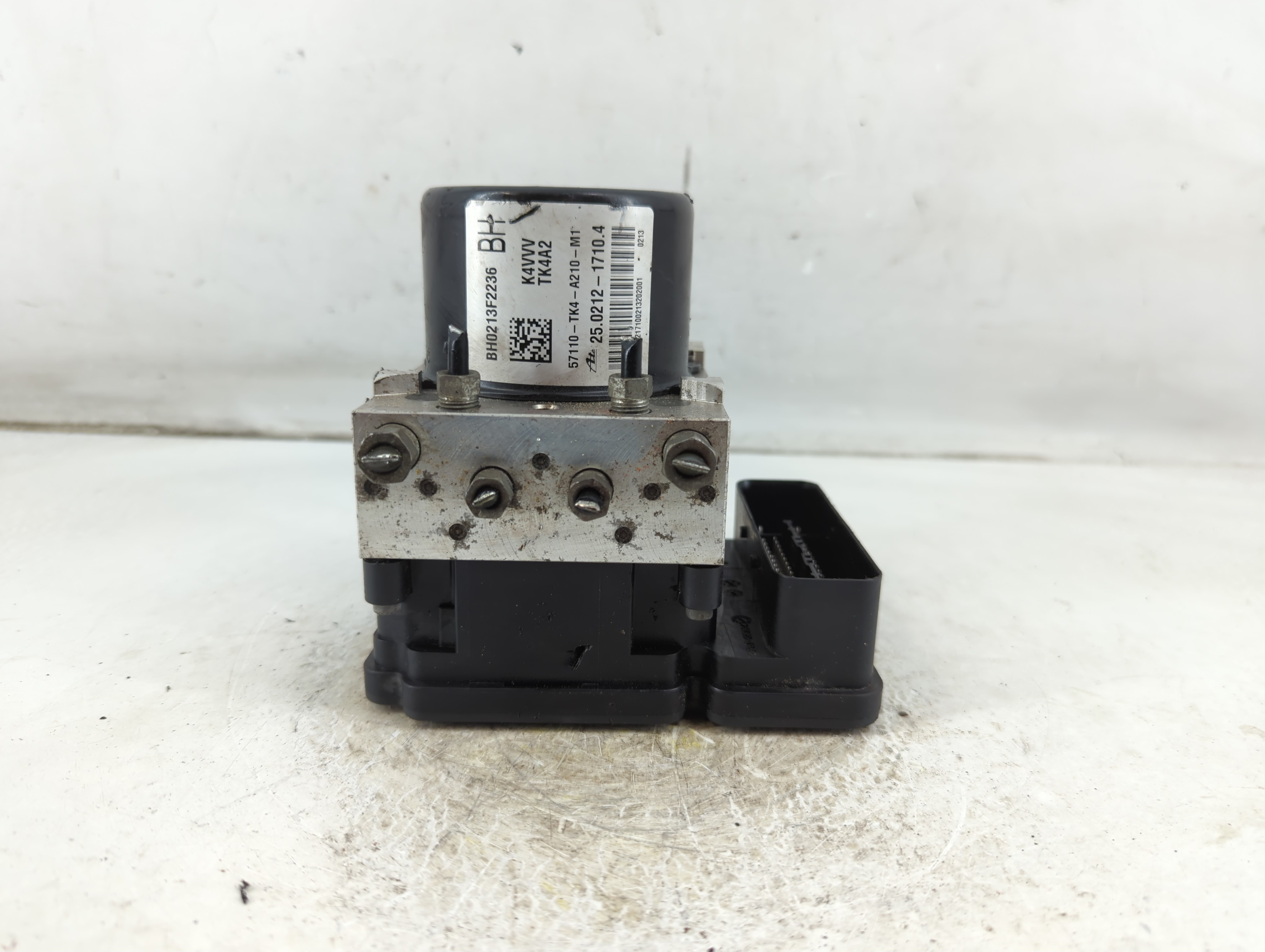 2010-2011 Acura Tl Abs Pump Control Module 1074627 - Oemusedautoparts1.com