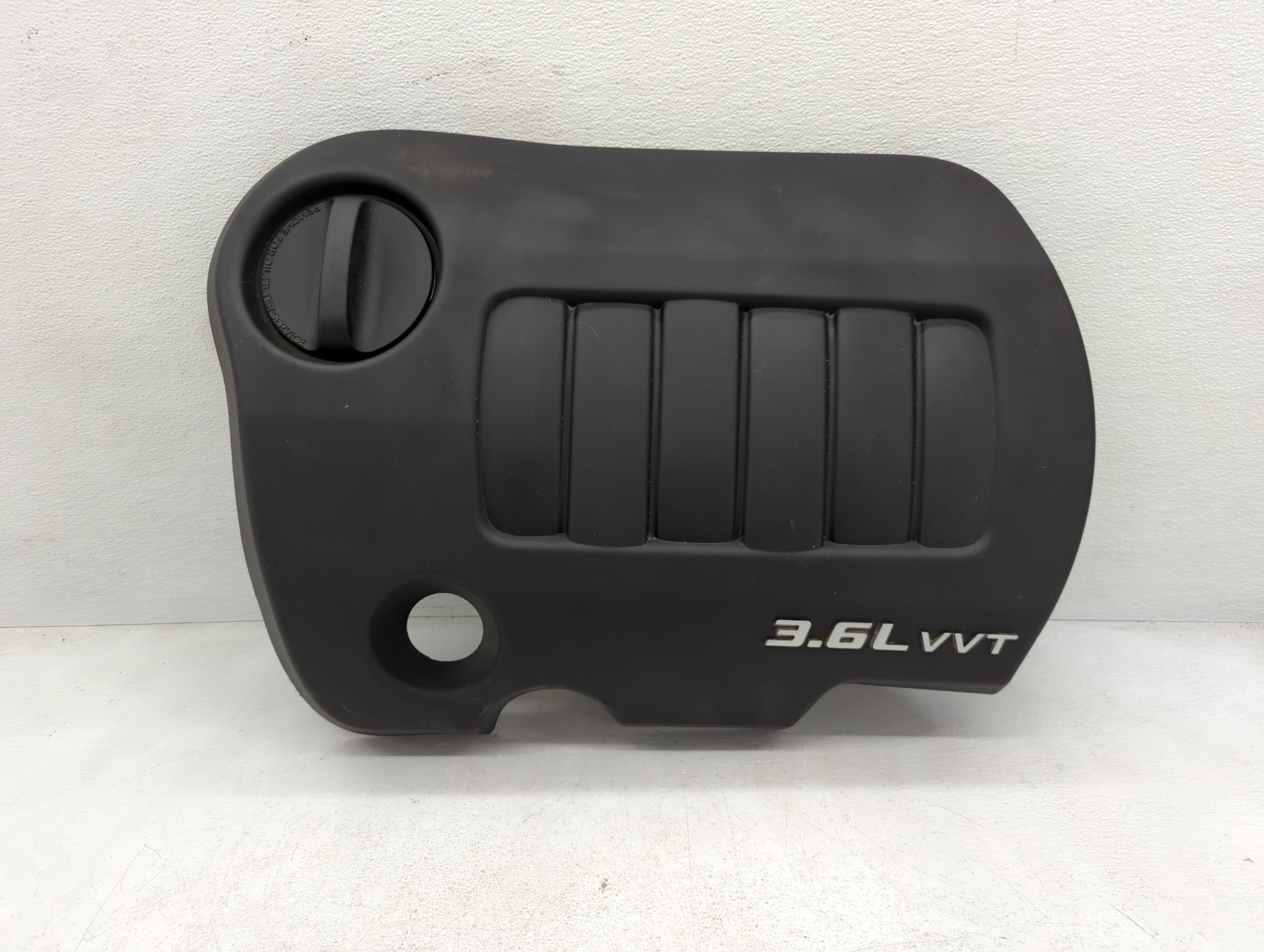 2014 Dodge Journey Engine Cover 1074640 - Oemusedautoparts1.com
