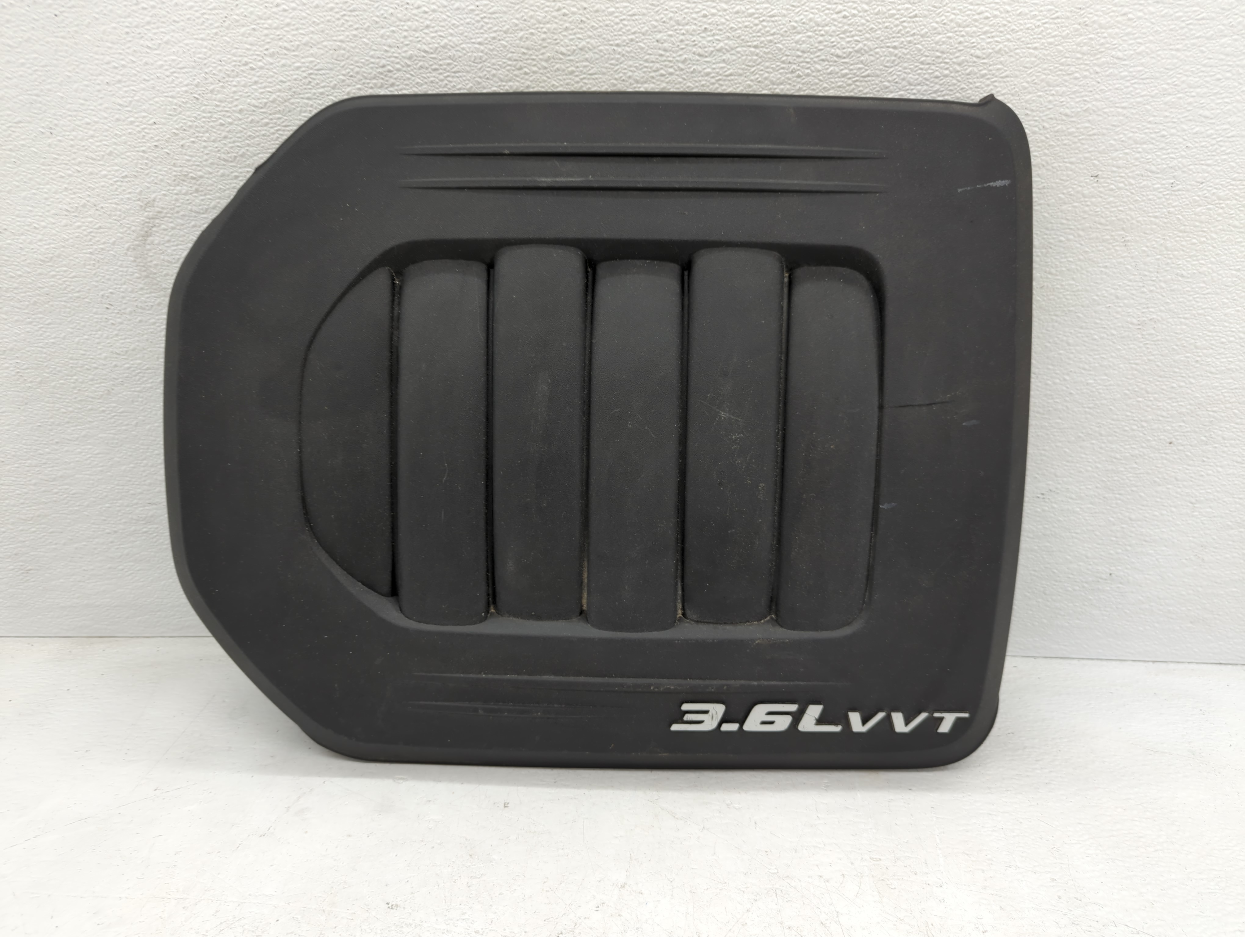 2015 Dodge Grand Caravan Engine Cover 1074644 - Oemusedautoparts1.com