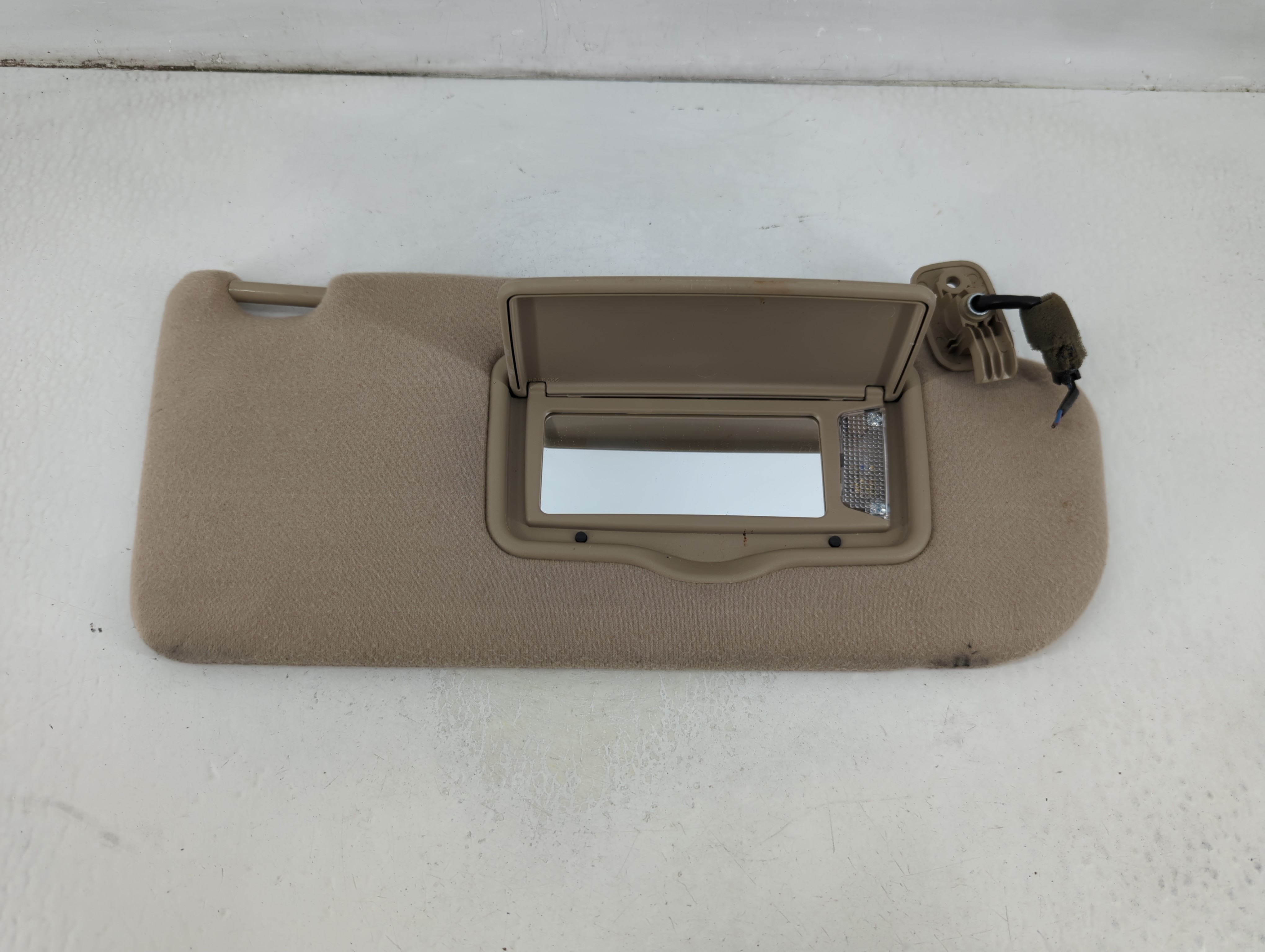 Picture of 2007 Mazda 6 Passenger Sun Visor Mirror Right Sunvisor Beige 1074667