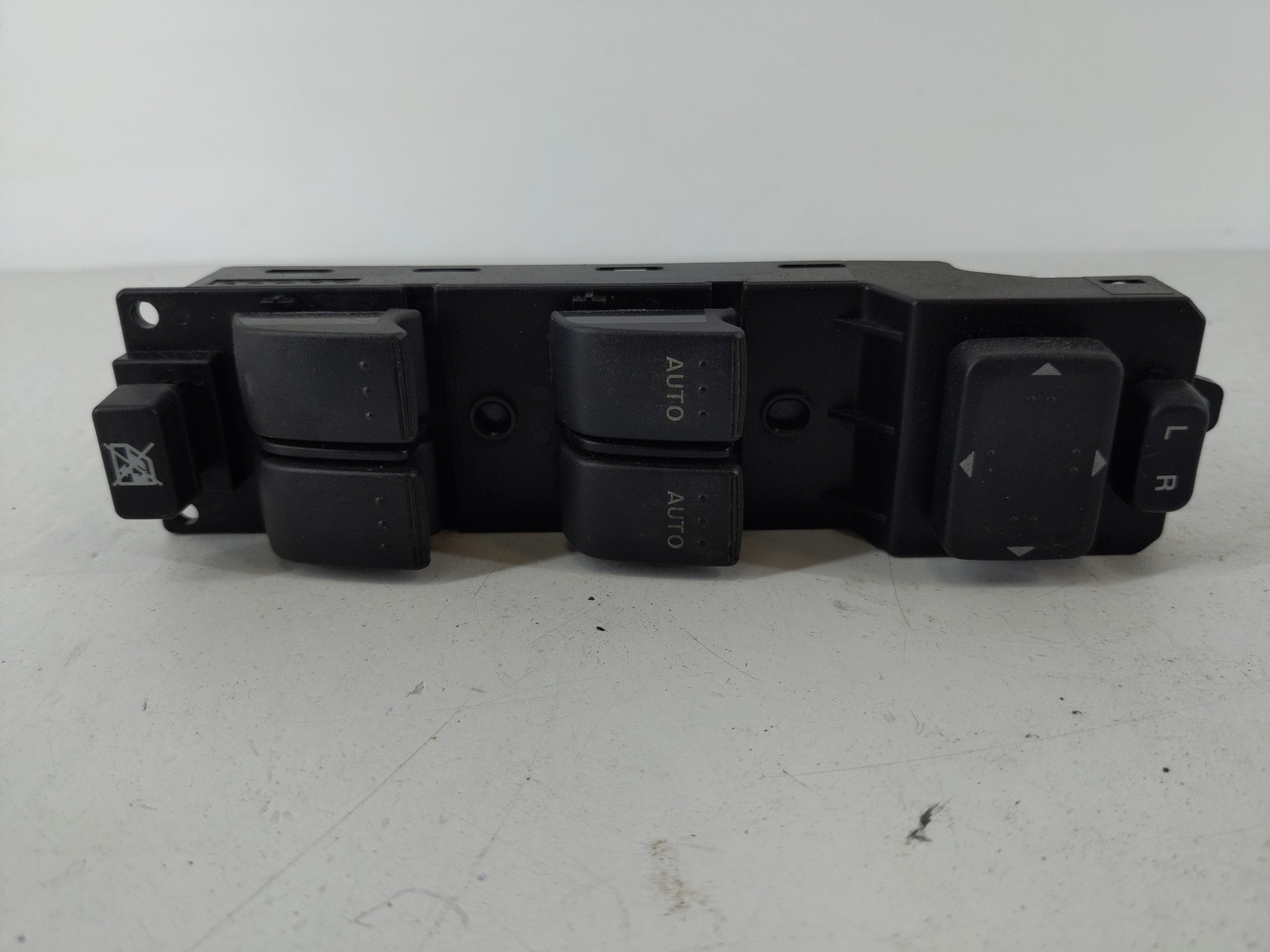 Picture of 2003-2008 Mazda 6 Driver Left Door Master Power Window Switch 1074683