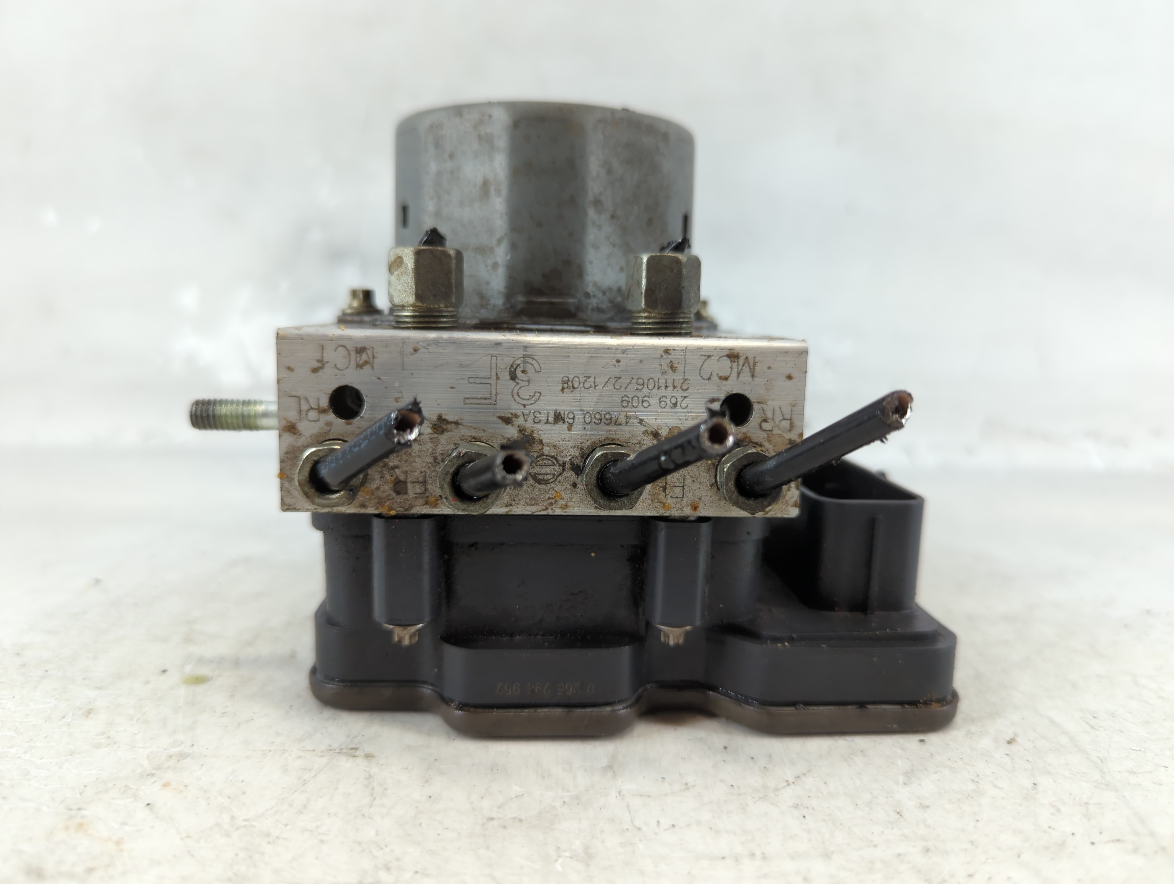 2019-2021 Nissan Rogue Sport Abs Pump Control Module 1074773 - Oemusedautoparts1.com