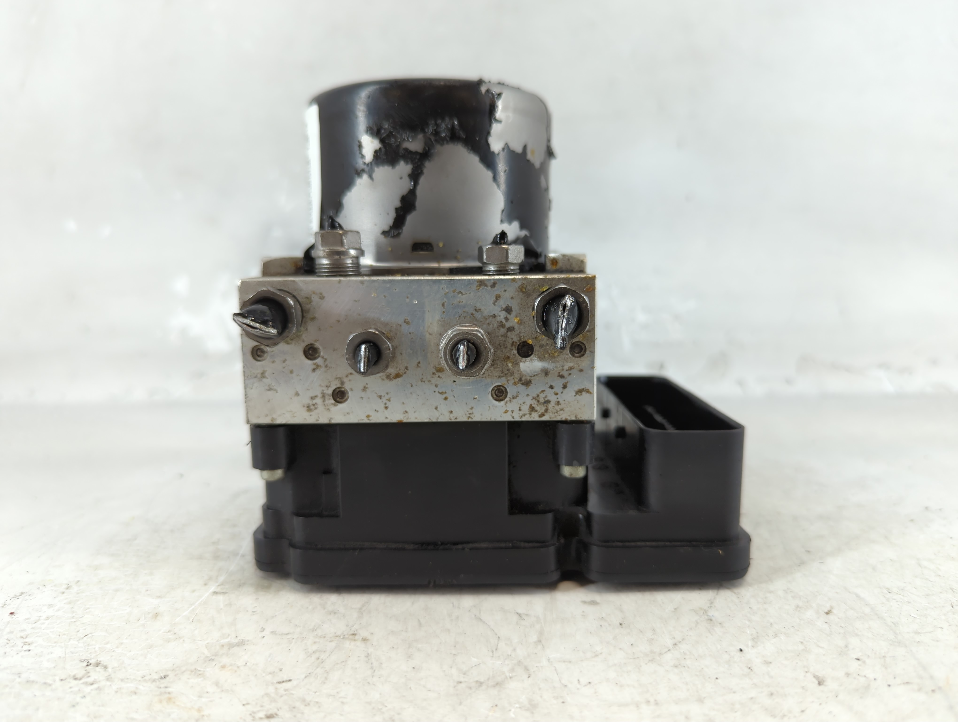 2013-2015 Ford Escape Abs Pump Control Module 1074779 - Oemusedautoparts1.com