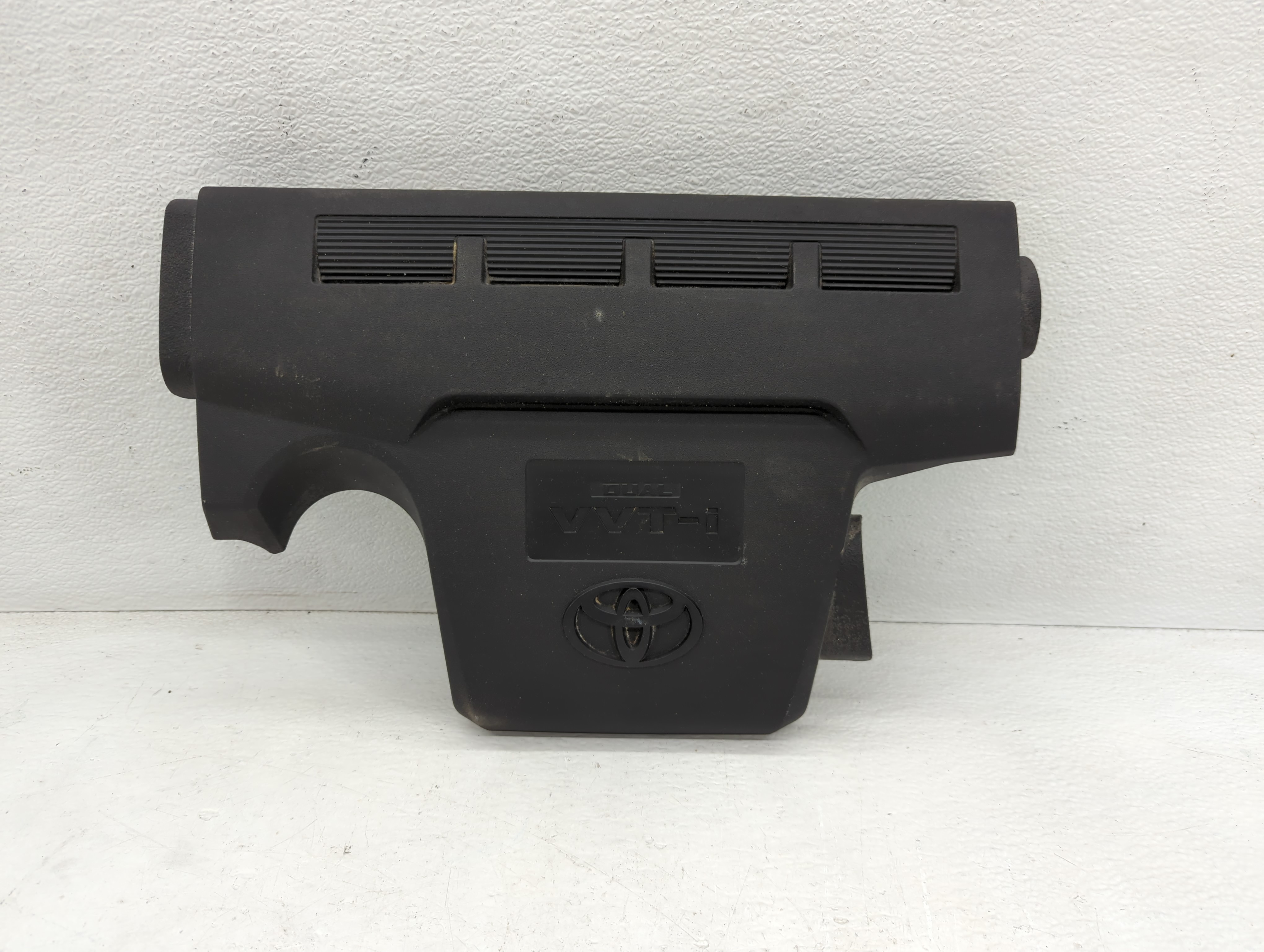 2017 Toyota Camry Engine Cover 1074785 - Oemusedautoparts1.com