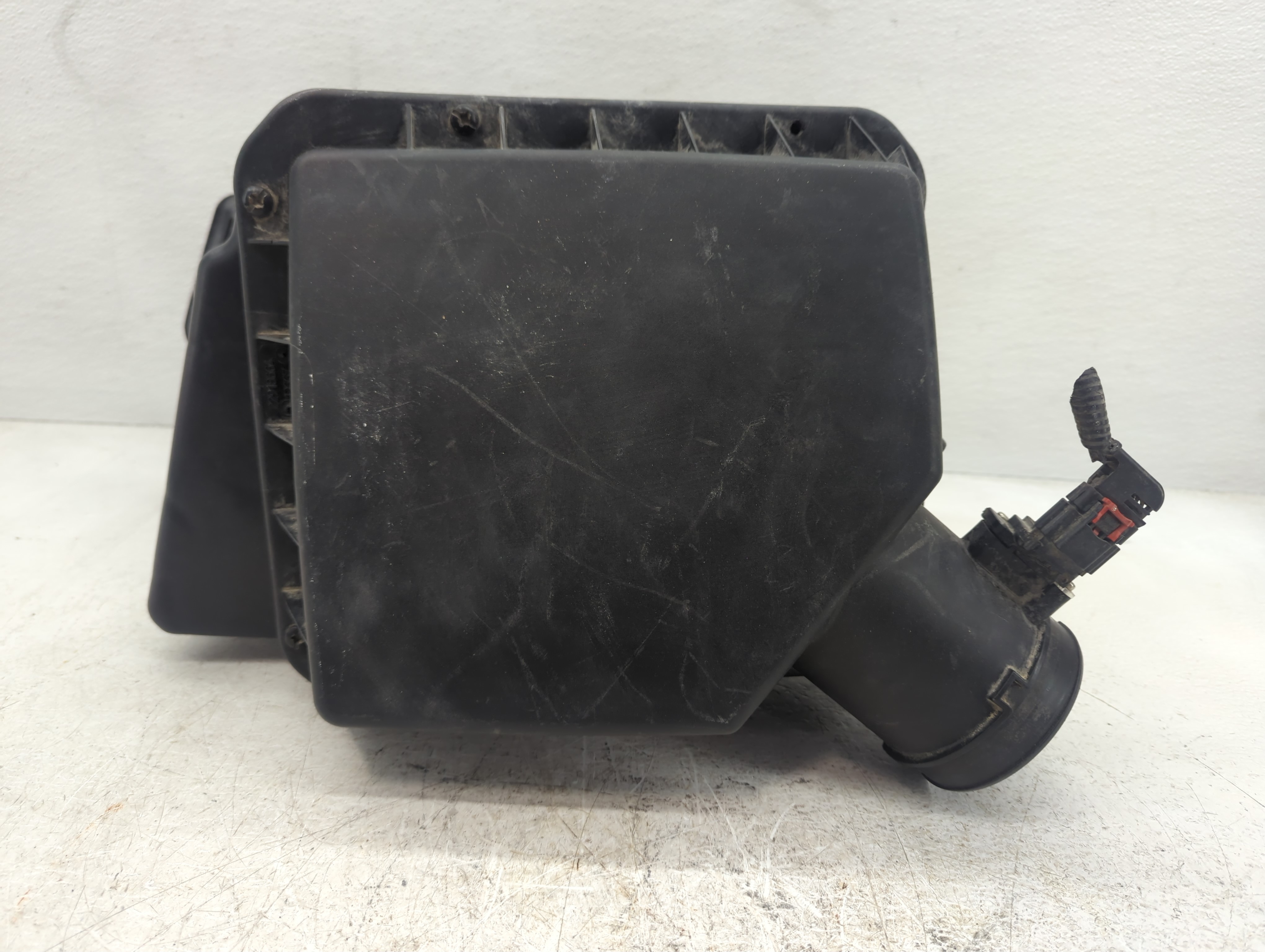 2014-2020 Chevrolet Impala Air Cleaner Intake-duct Hose Tube 1074831 - Oemusedautoparts1.com