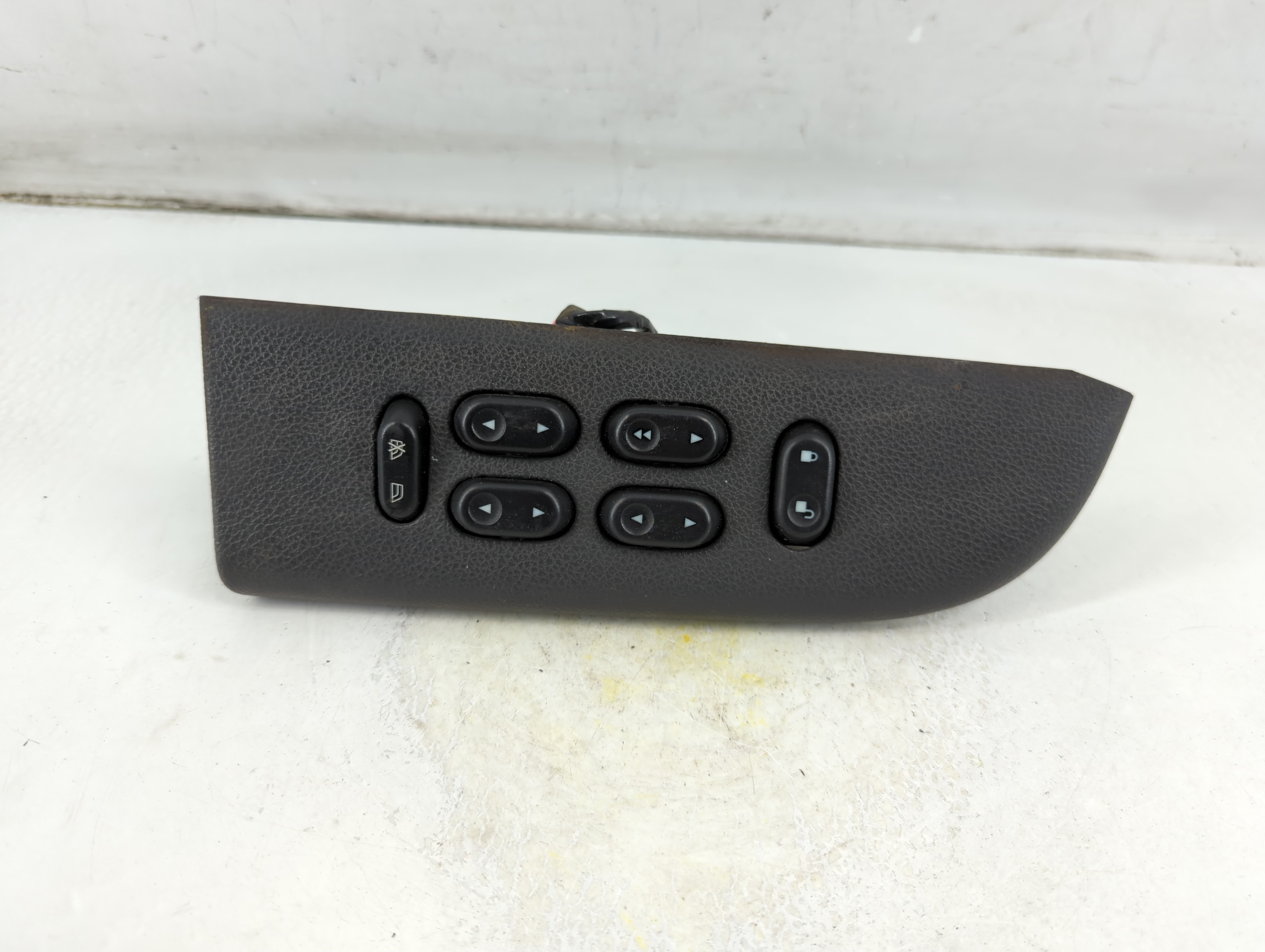 2003-2006 Ford Expedition Driver Left Door Master Power Window Switch 1074853 - Oemusedautoparts1.com