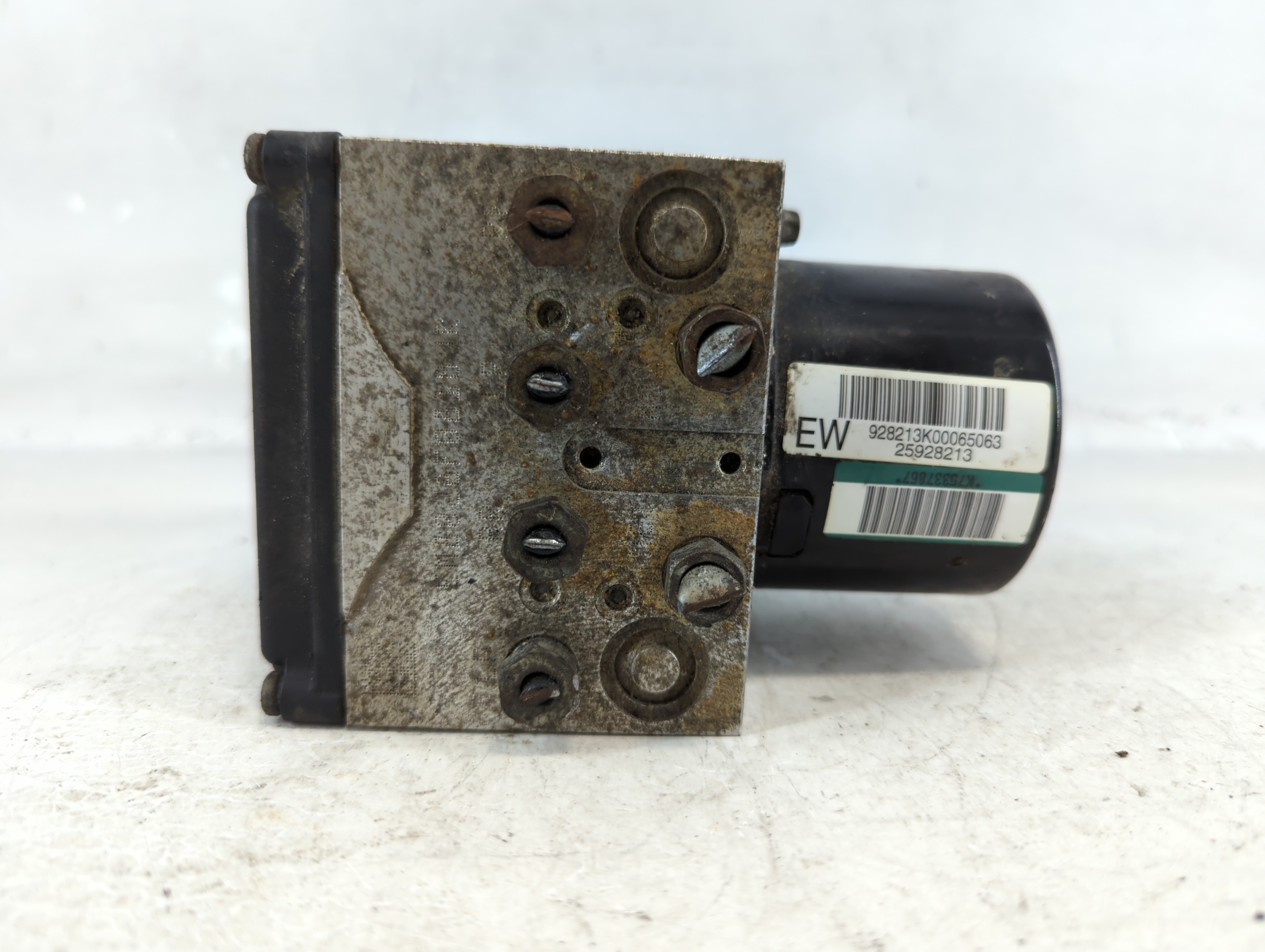 2008-2009 Saturn Aura Abs Pump Control Module 1074854 - Oemusedautoparts1.com