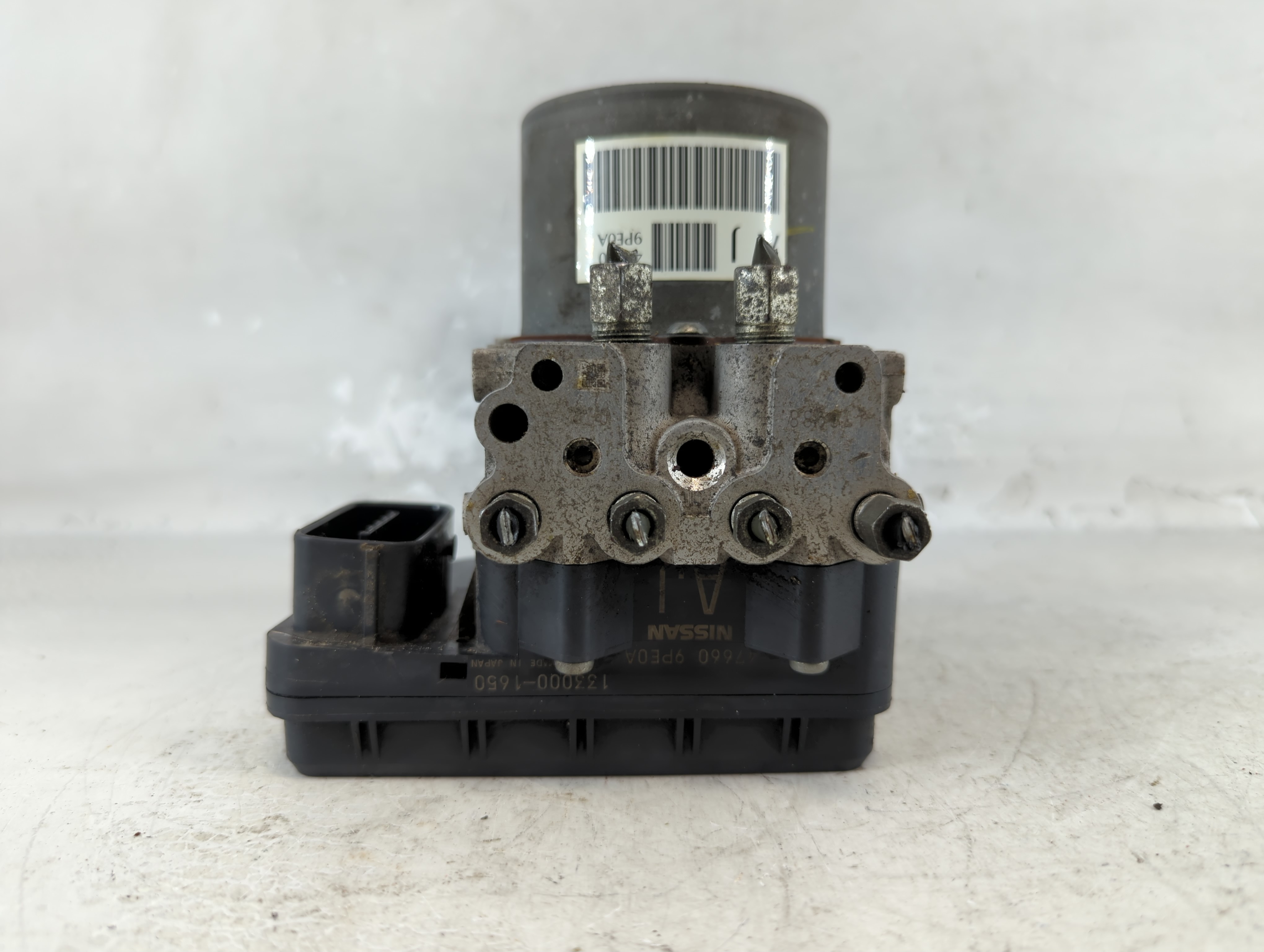 2014-2015 Nissan Pathfinder Abs Pump Control Module 1074856 - Oemusedautoparts1.com