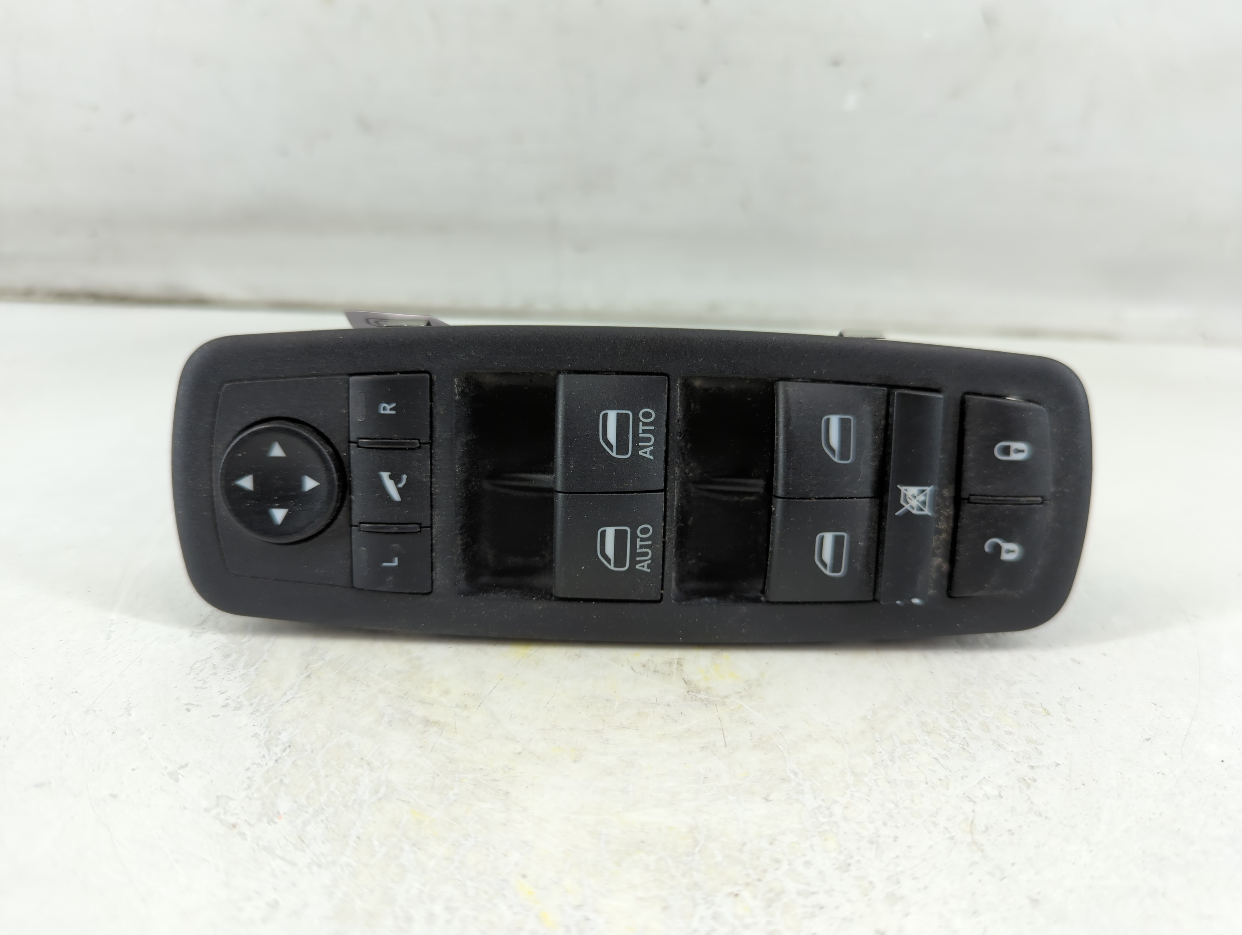 Picture of Dodge Ram 1500 Driver Left Door Master Power Window Switch 68262252ac 1074874
