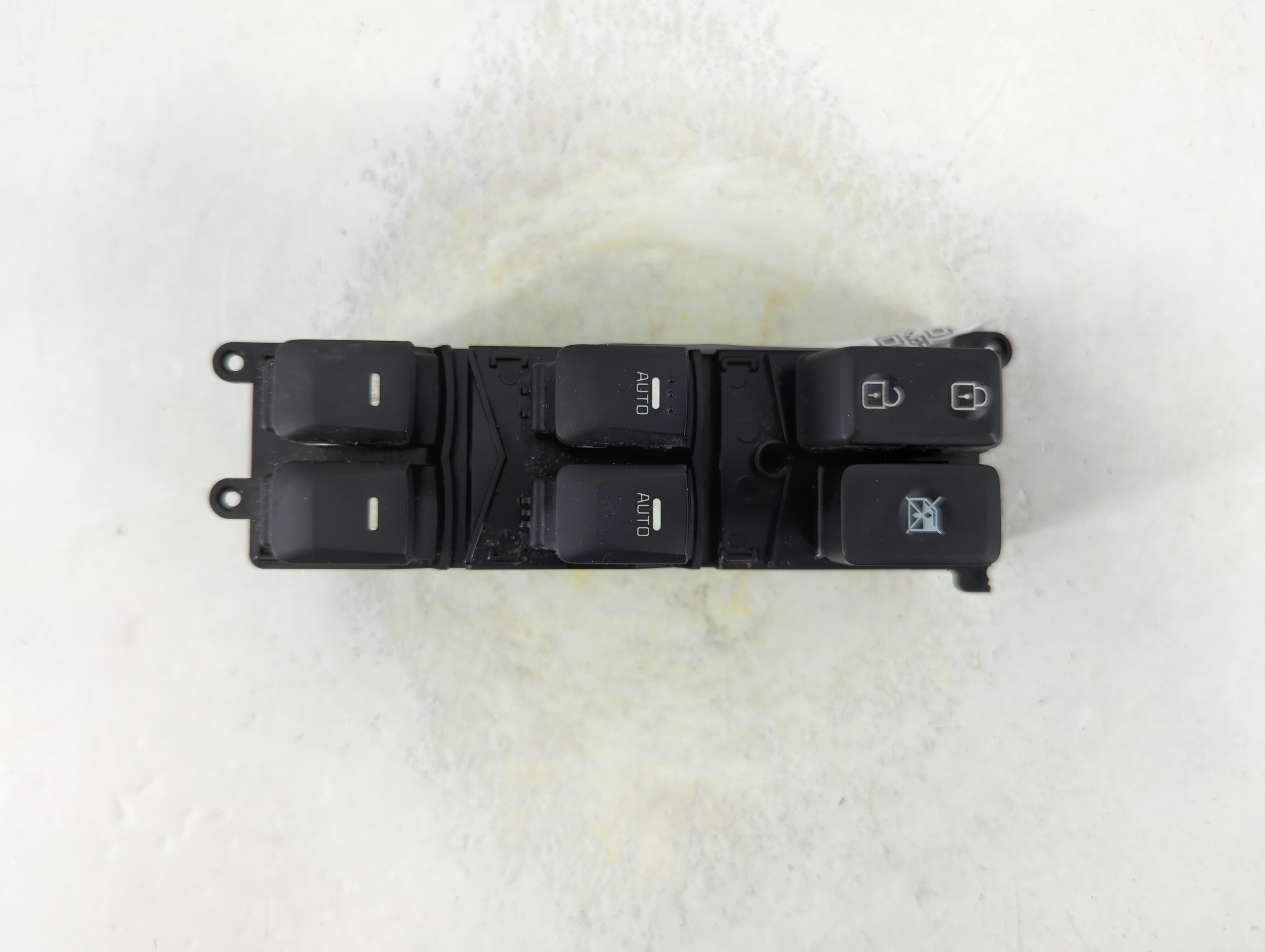 2014-2018 Kia Forte Driver Left Door Master Power Window Switch 1074875 - Oemusedautoparts1.com