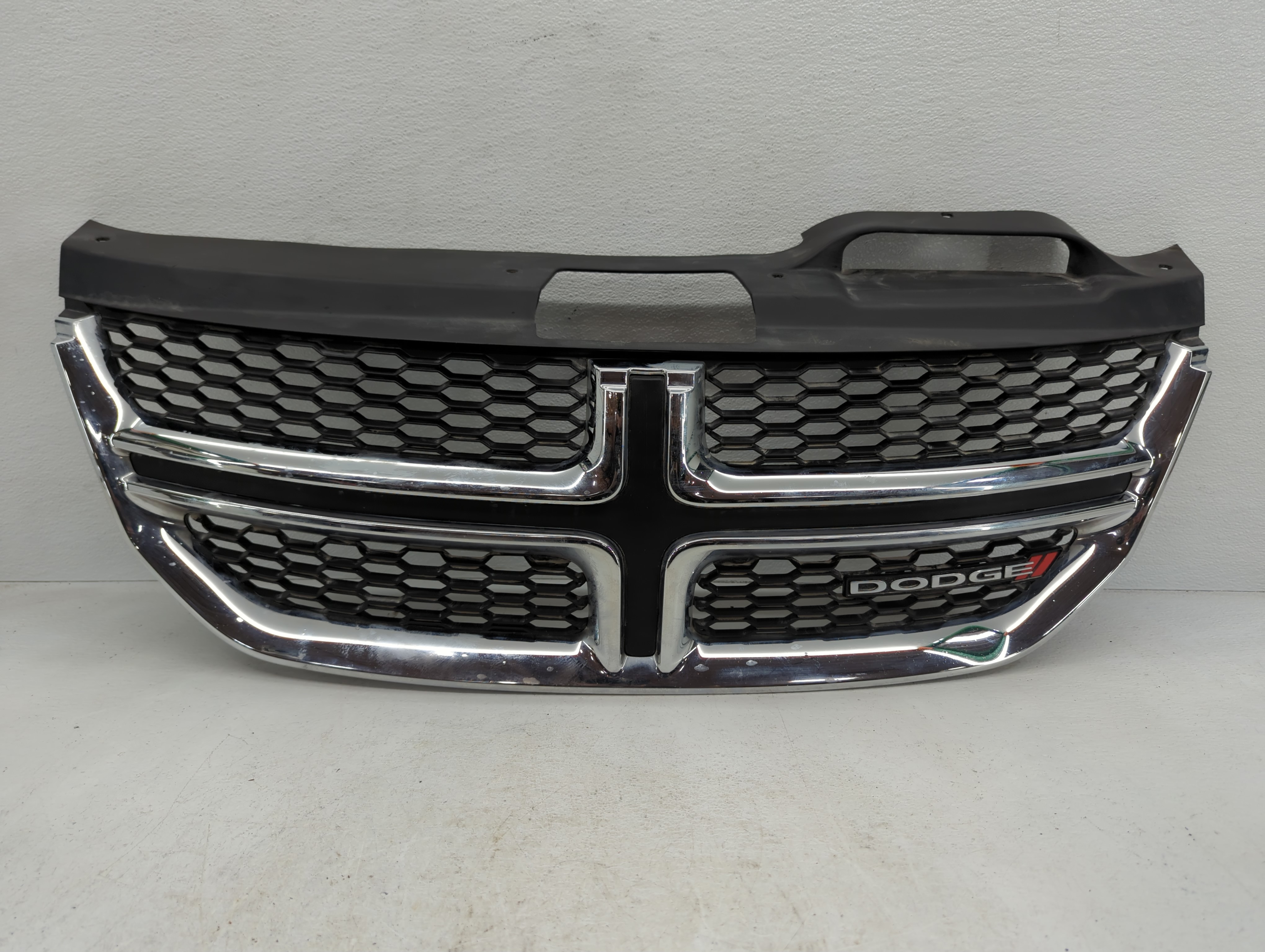 Picture of 2019 Dodge Journey Front Bumper Grille Cover 1074882