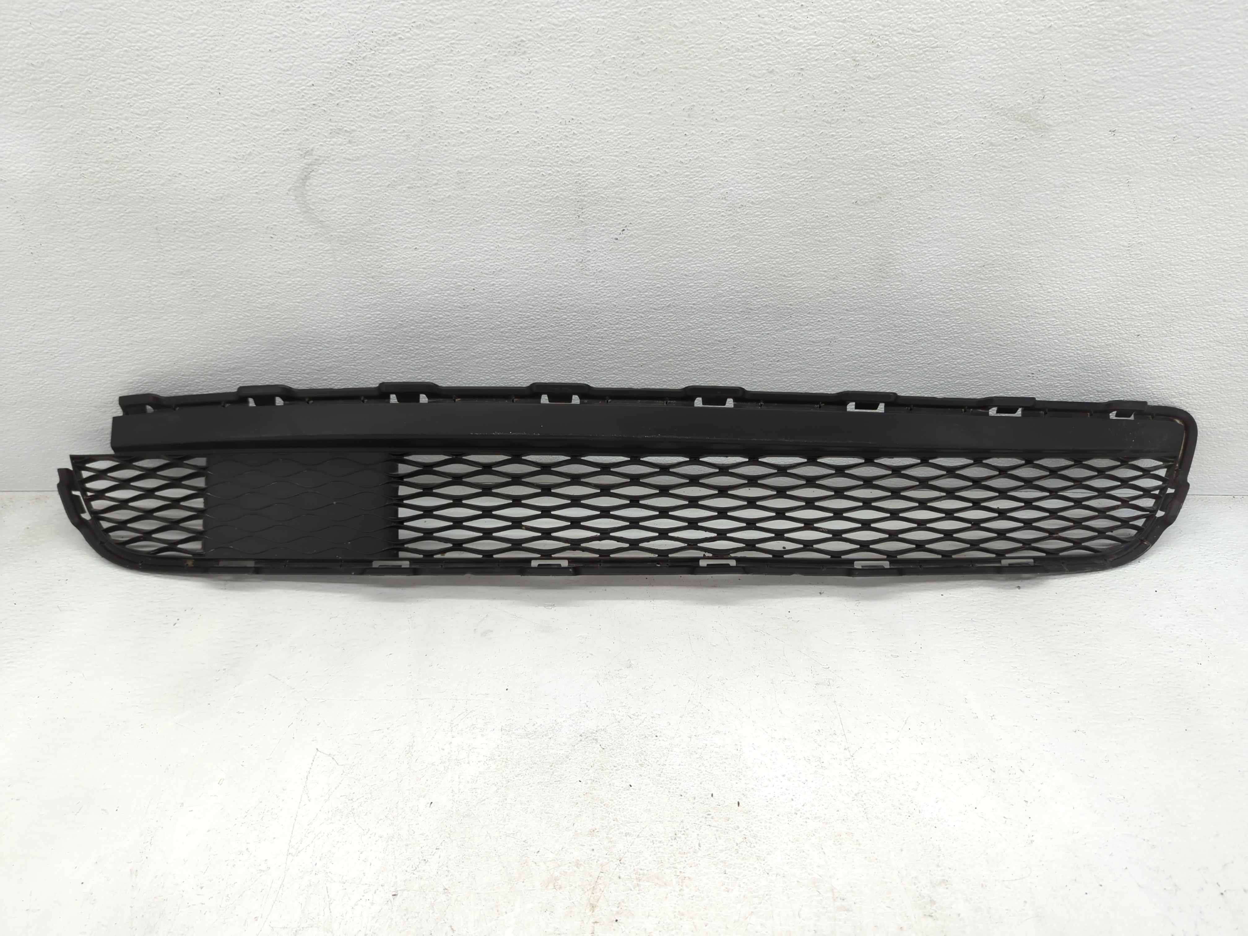 2016-2020 Infiniti Qx60 Front Bumper Grille Cover 1074884 - Oemusedautoparts1.com