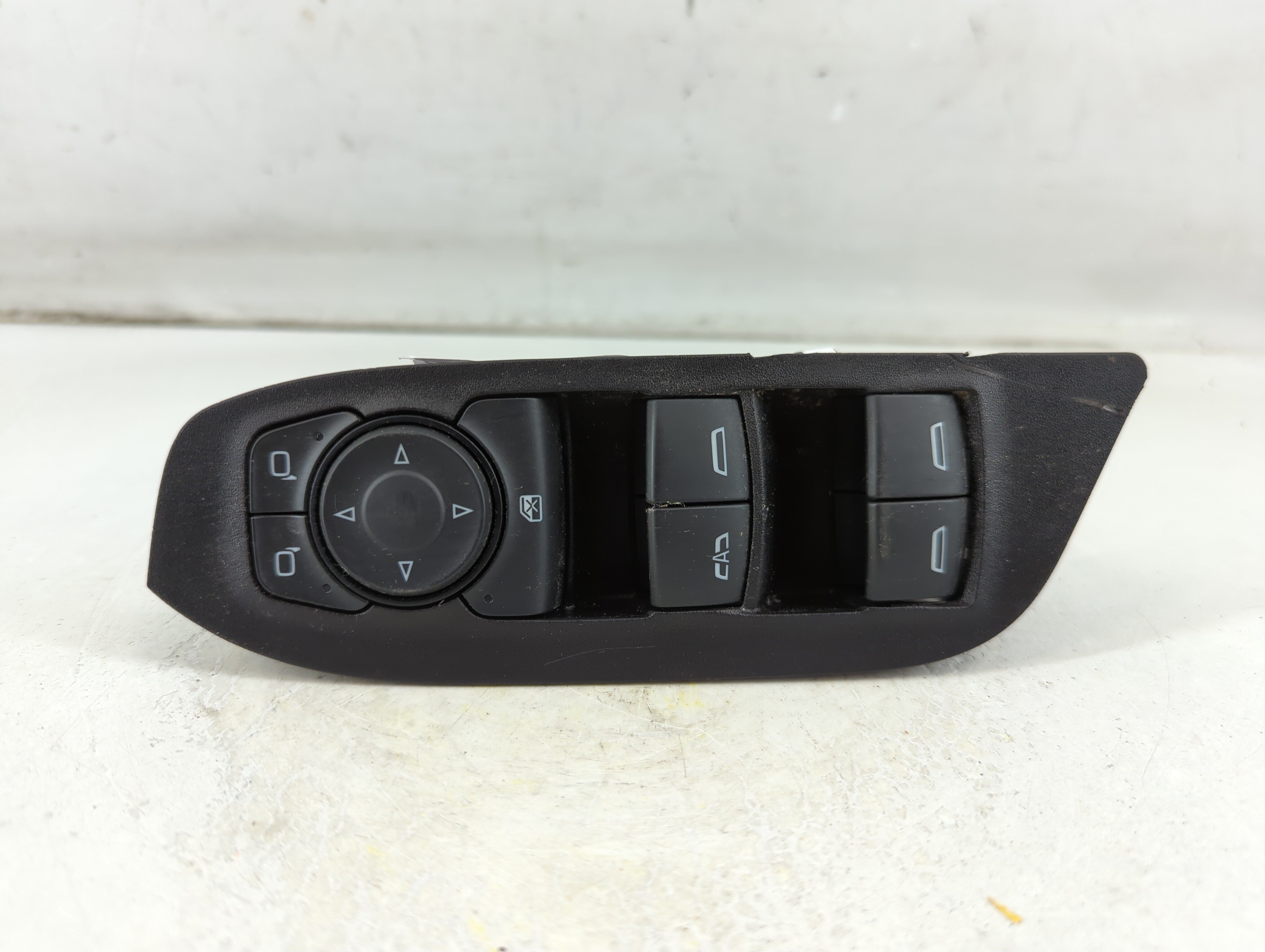 2018-2022 Chevrolet Equinox Driver Left Door Master Power Window Switch 1074900 - Oemusedautoparts1.com