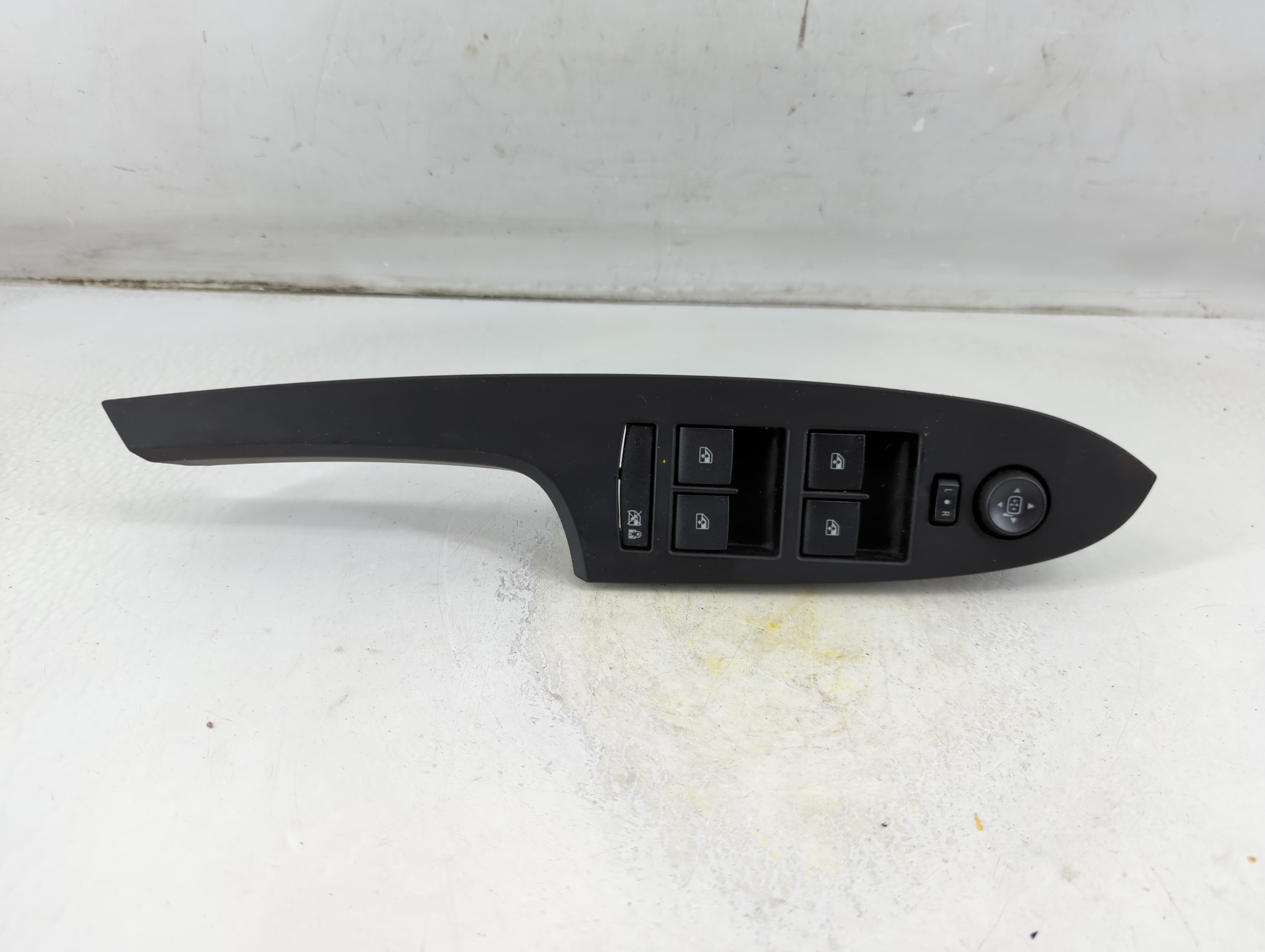 2013-2013 Cadillac Ats Driver Left Door Master Power Window Switch 1074901 - Oemusedautoparts1.com