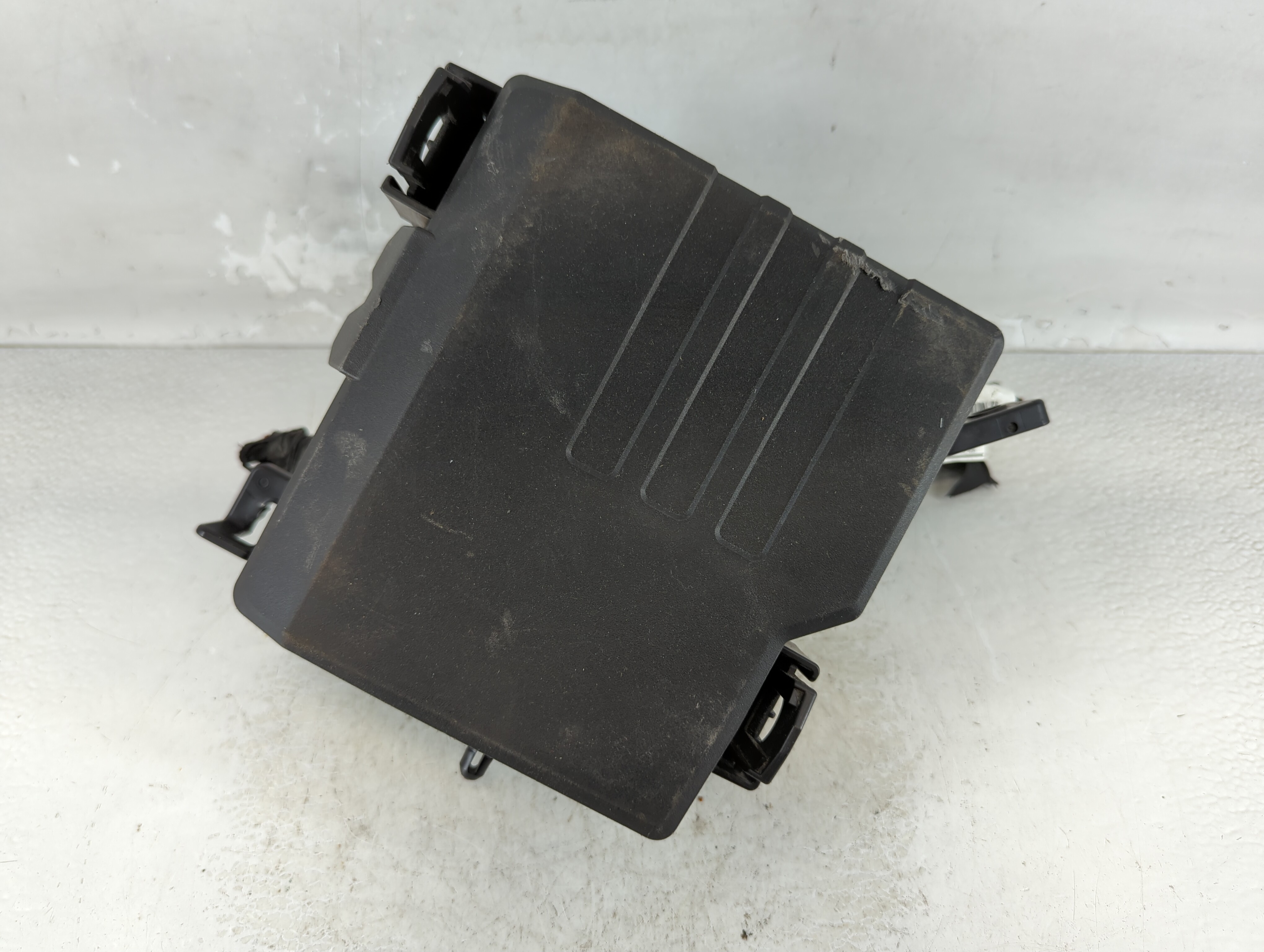 2019-2020 Hyundai Santa Fe Fusebox Fuse Box Relay Module 91956-s2021 1074909 - Oemusedautoparts1.com