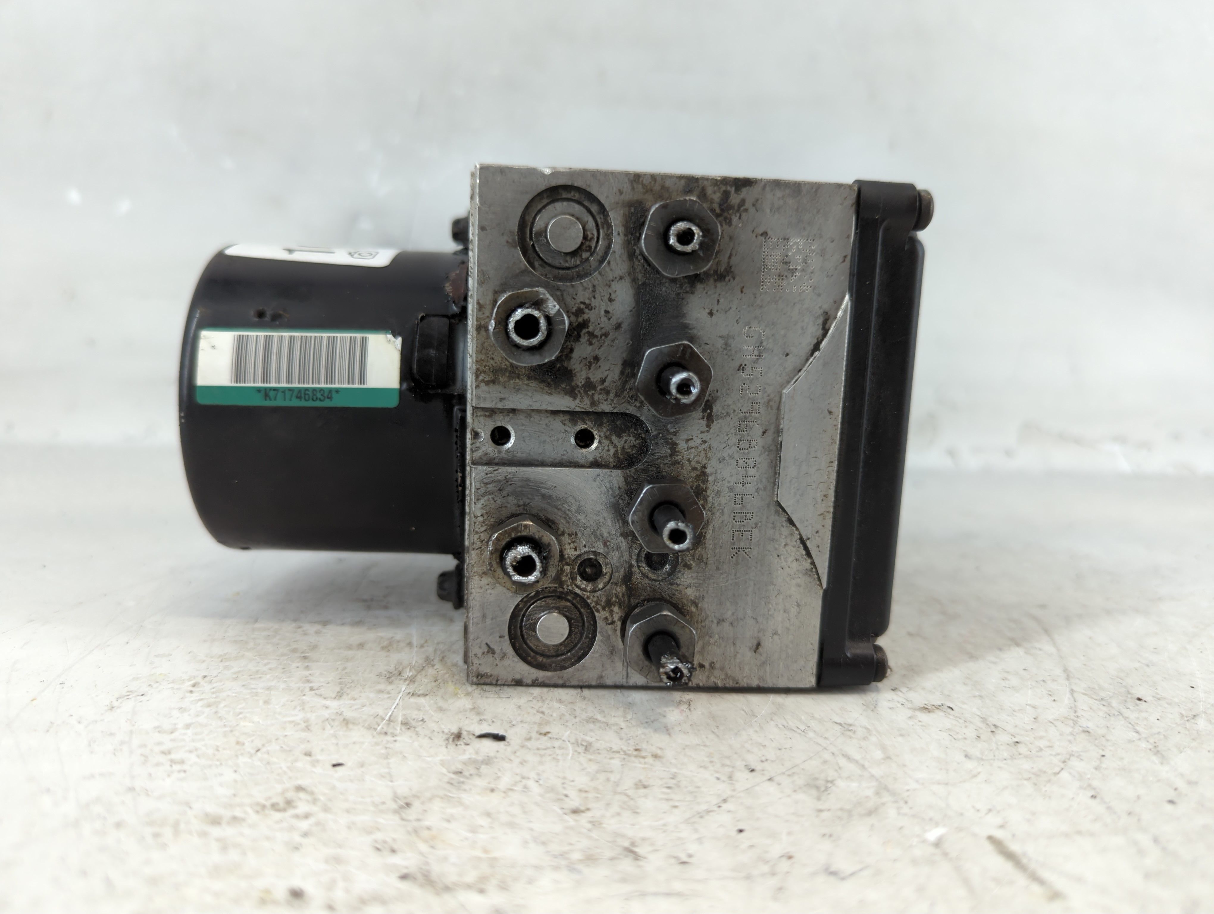 2005-2006 Ford Mustang Abs Pump Control Module 1074932 - Oemusedautoparts1.com