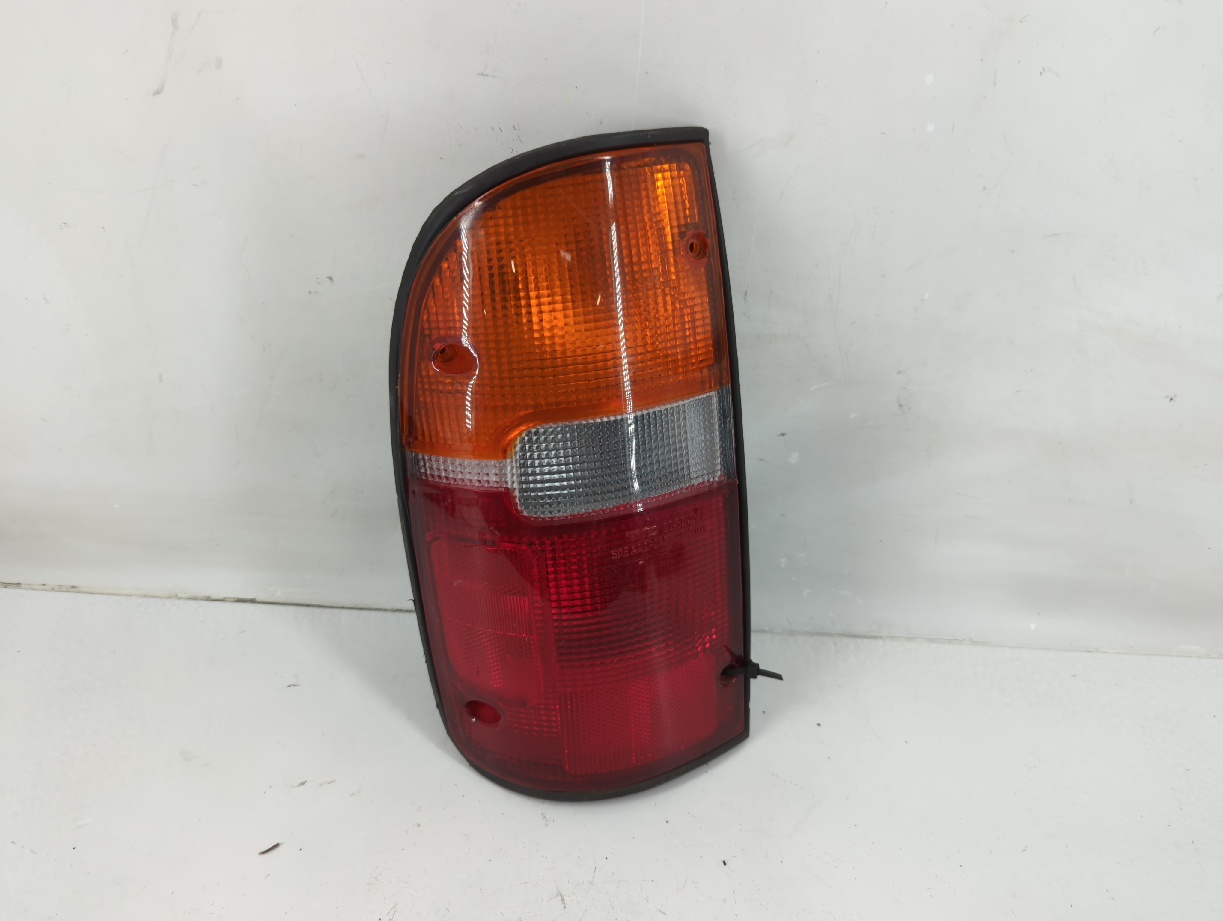 Picture of 1995-2000 Toyota Tacoma Driver Left Side Tail Light Taillight Oem 1074977