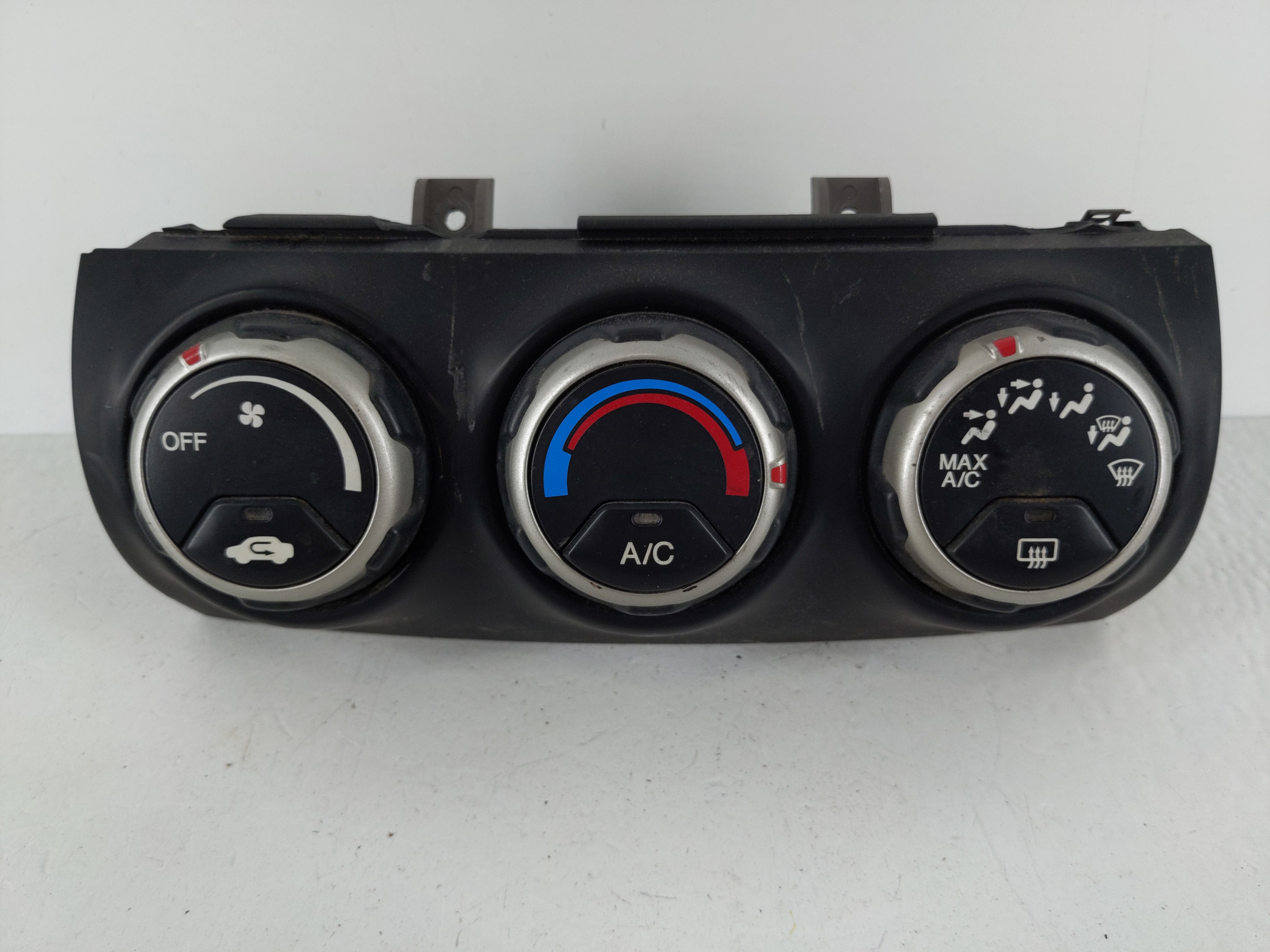 Picture of 2002-2006 Honda Cr-v Ac Heater Climate Control D026z|honda>pp-td23< 1075065