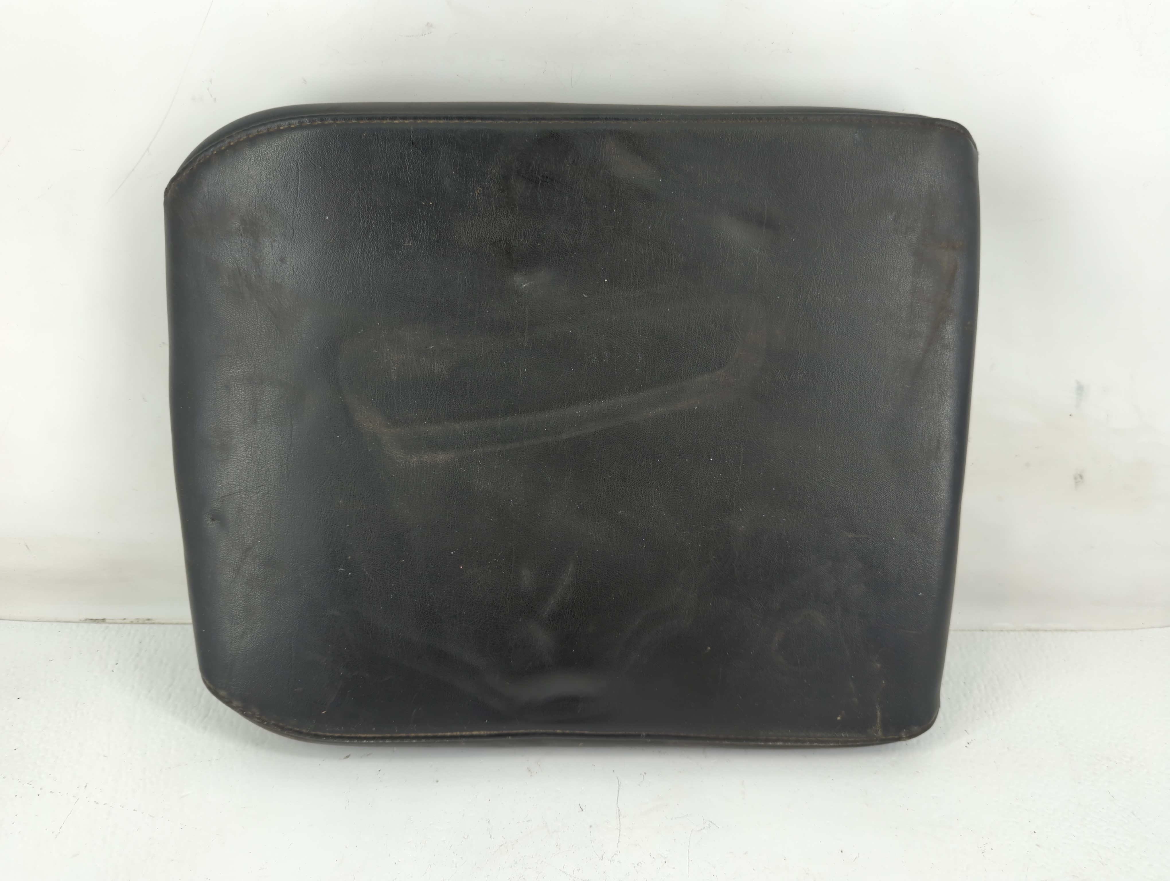 2011 Dodge Ram 1500 Center Console Armrest Cover Lid Black 1075133 - Oemusedautoparts1.com