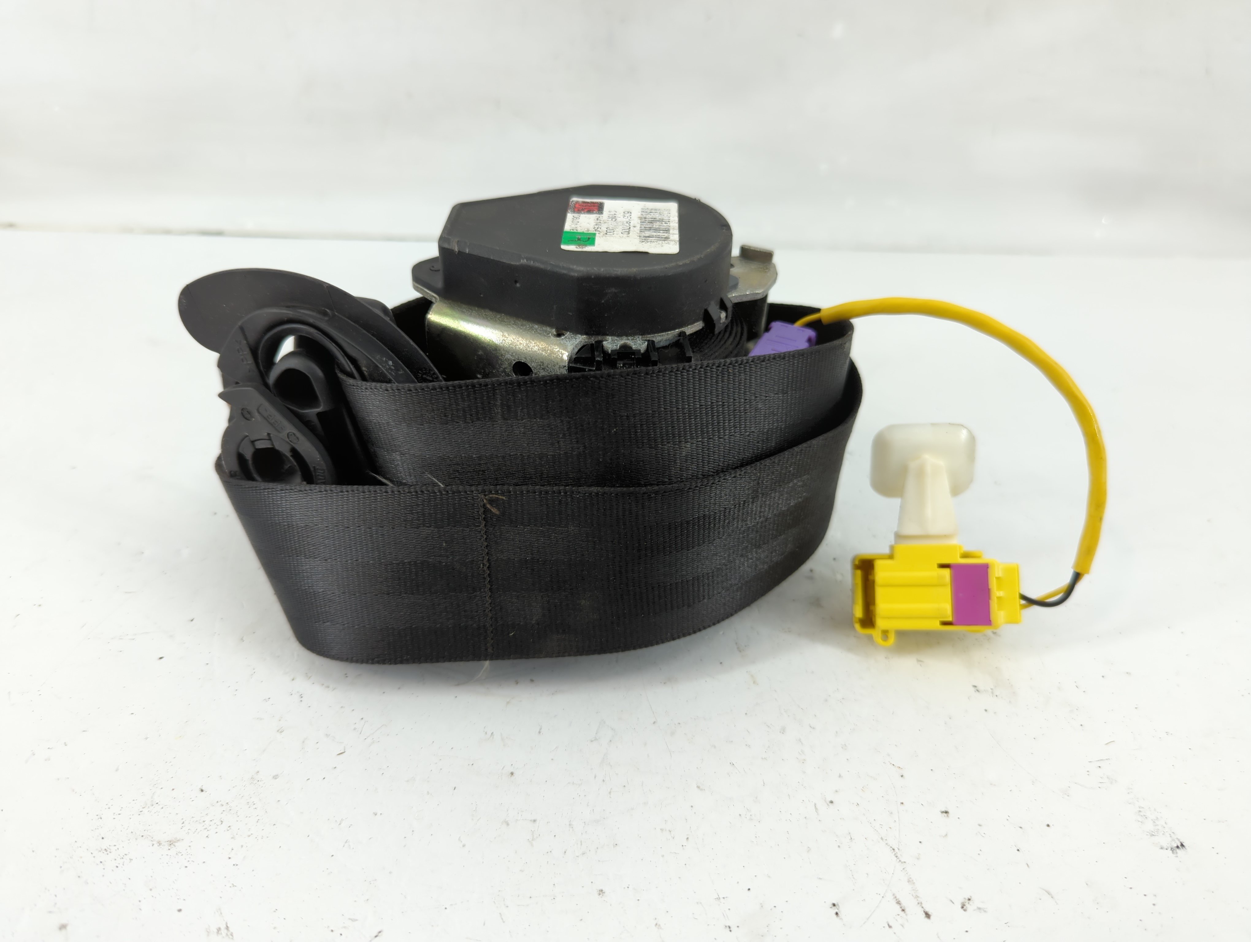 2006-2010 Volkswagen Passat Passenger Front Seatbelt Retractor 1075159 - Oemusedautoparts1.com