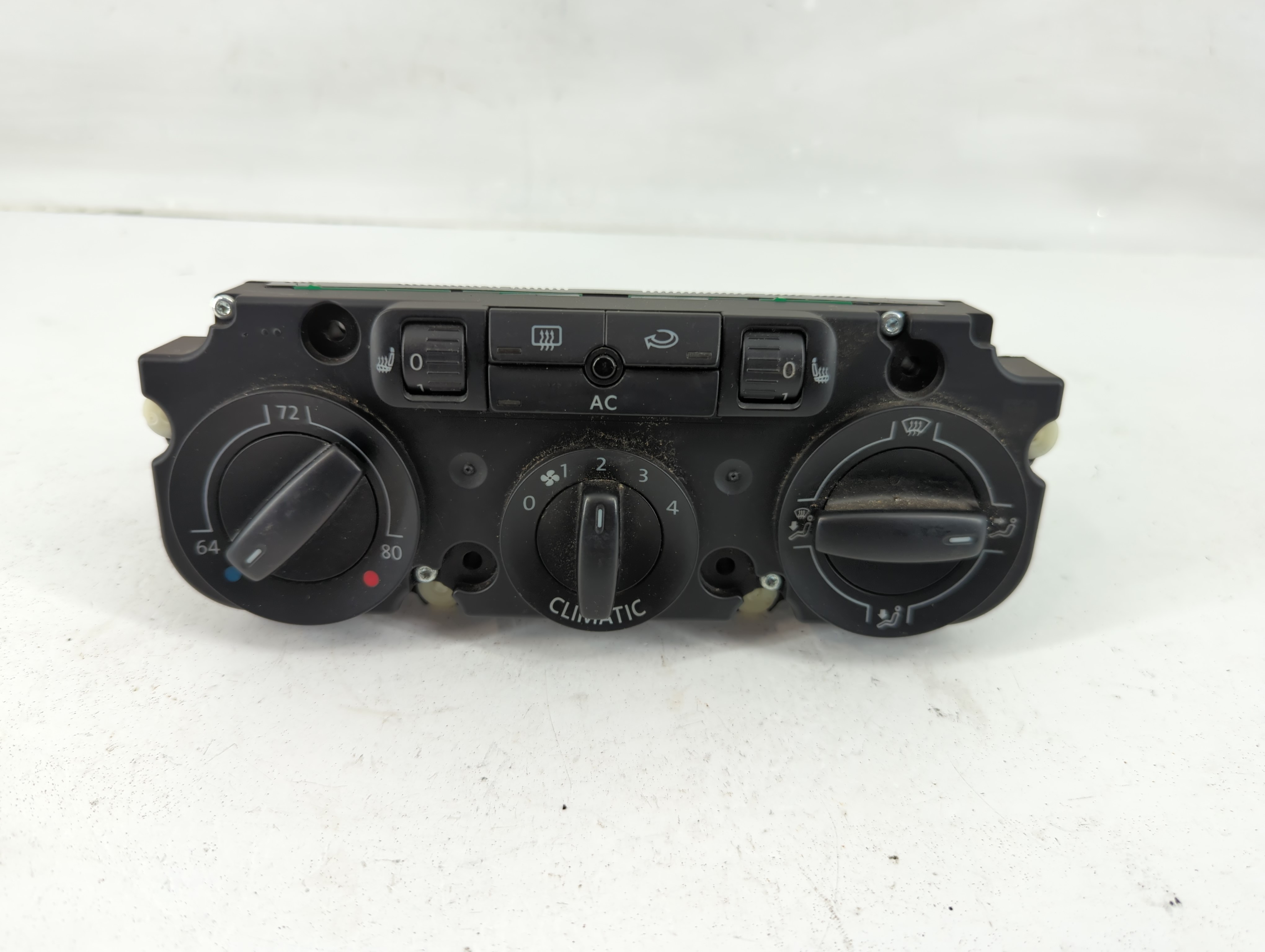 Picture of 2006 Volkswagen Passat Ac Heater Climate Control 5hb 008 719-55 1075169