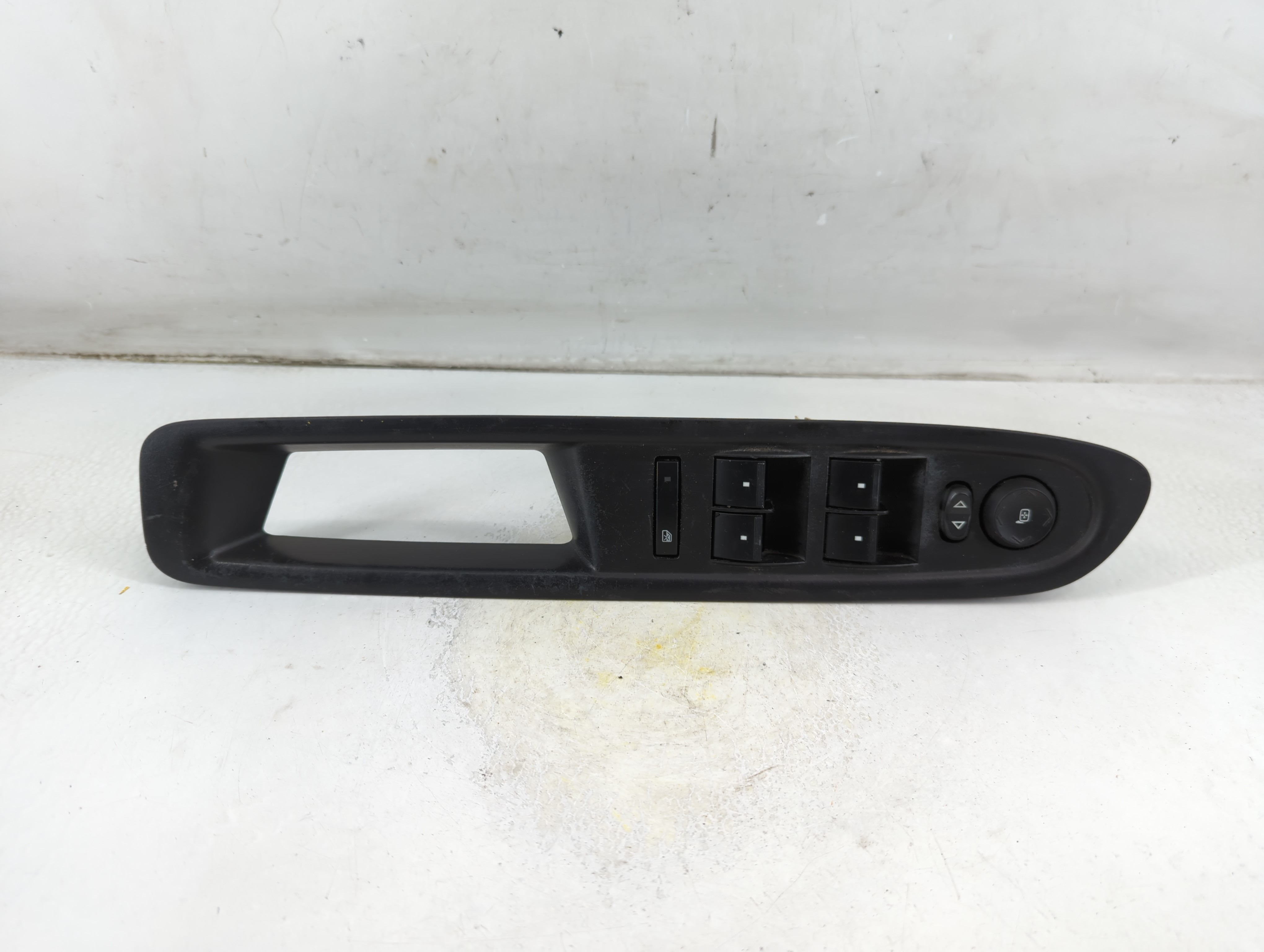 2009-2017 Chevrolet Traverse Driver Left Door Master Power Window Switch 1075244 - Oemusedautoparts1.com