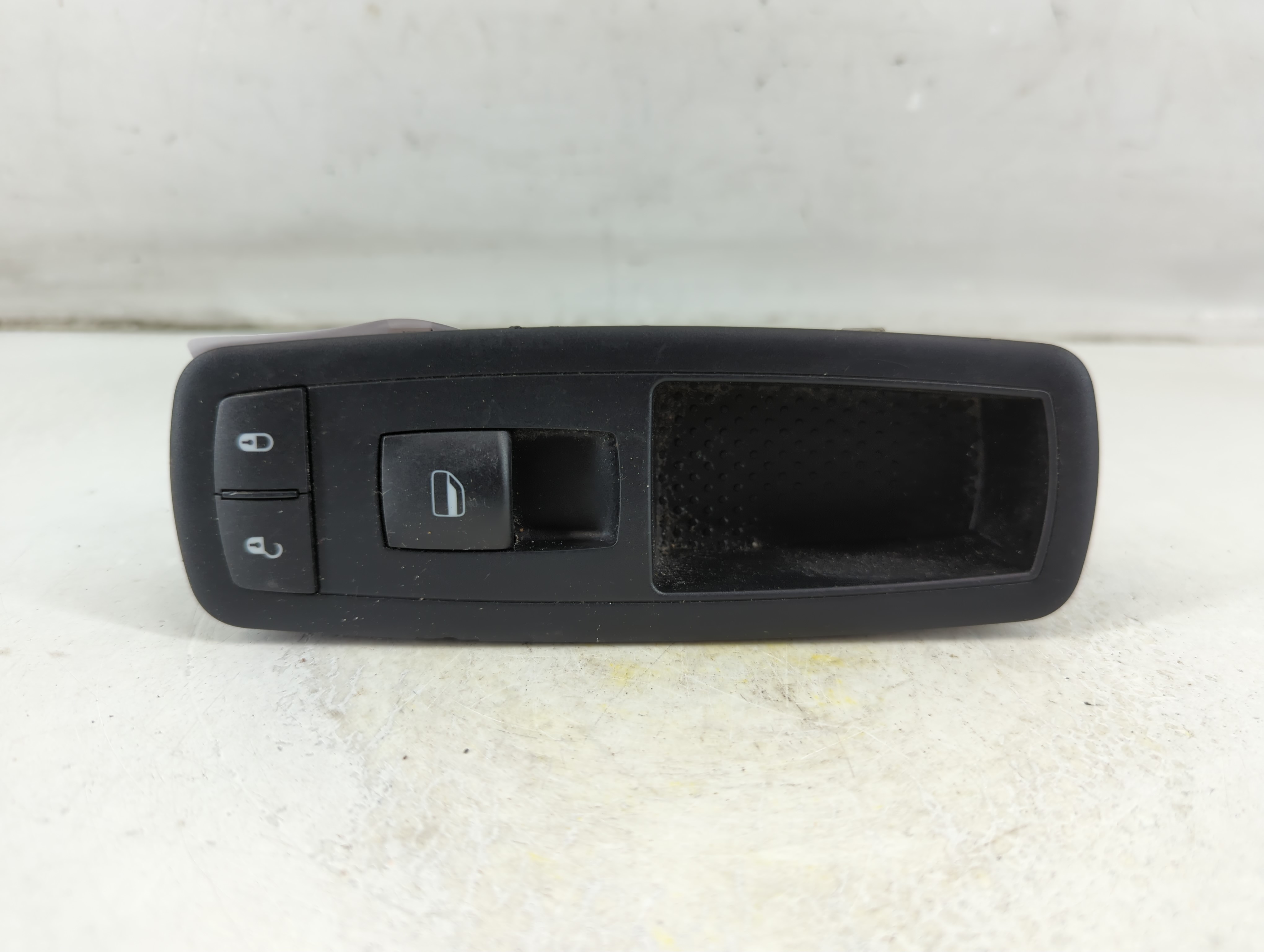 Picture of Dodge Caravan Driver Left Door Master Power Window Switch 68110864aa 1075304
