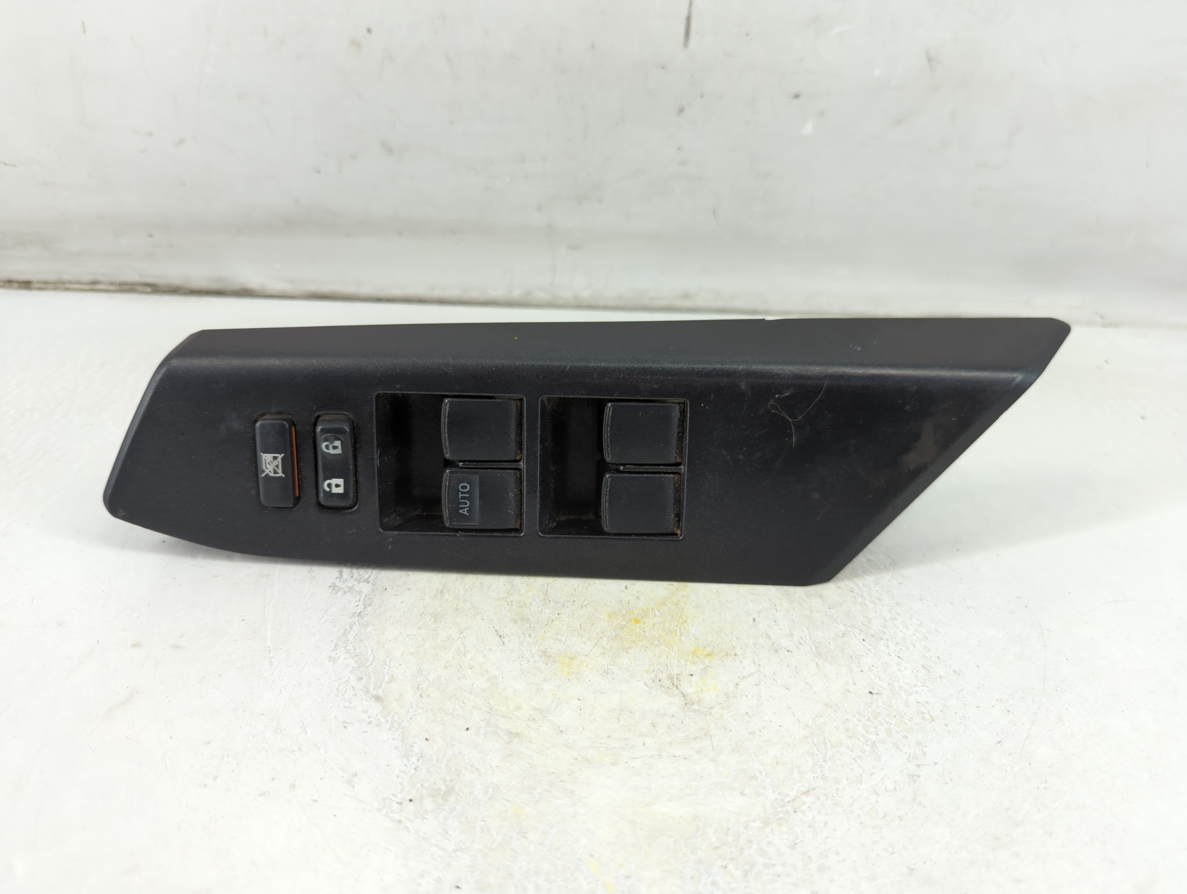 2013-2018 Toyota Rav4 Driver Left Door Master Power Window Switch 1075307 - Oemusedautoparts1.com