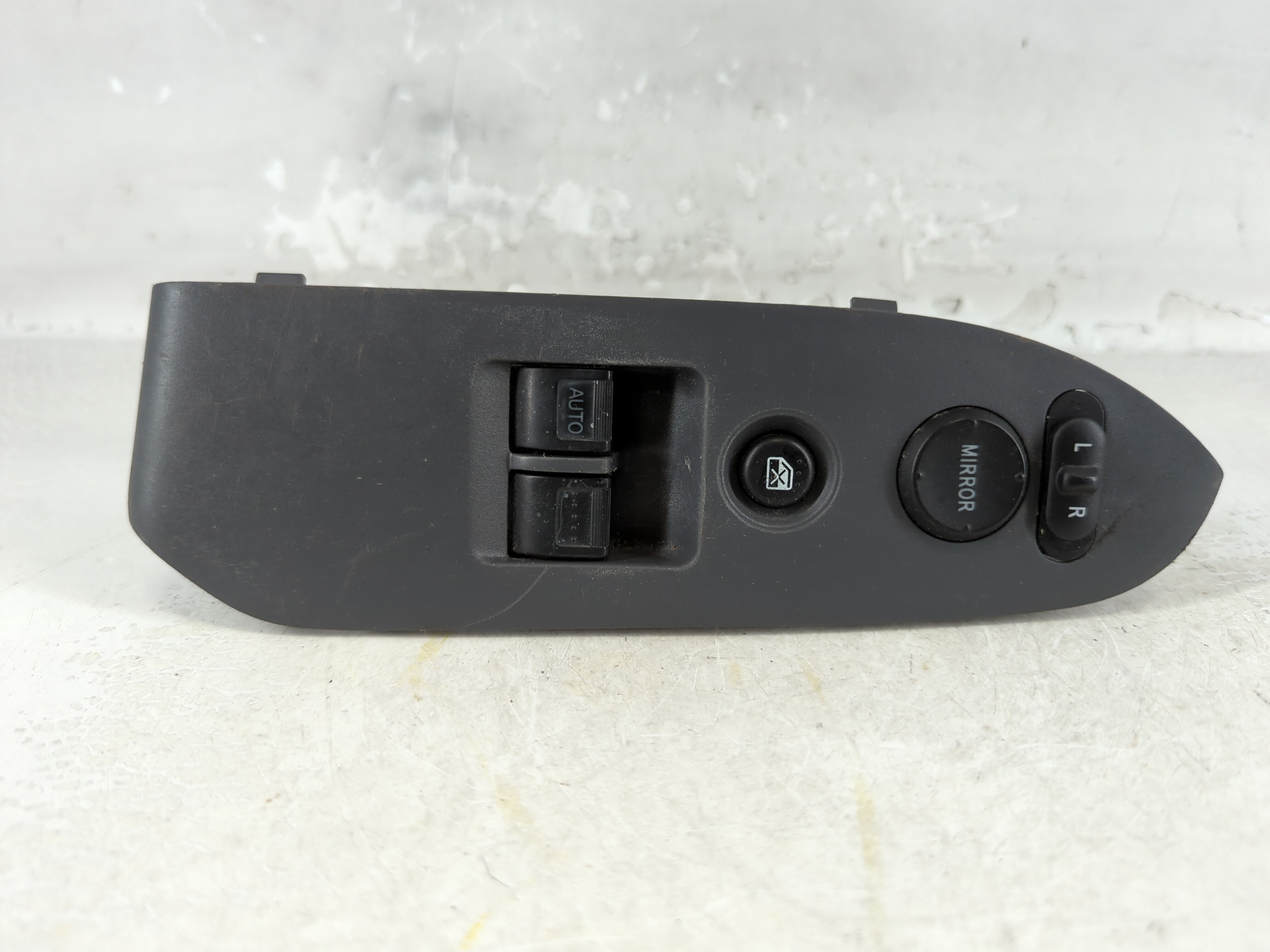 2003-2011 Honda Element Driver Left Door Master Power Window Switch 1075318 - Oemusedautoparts1.com