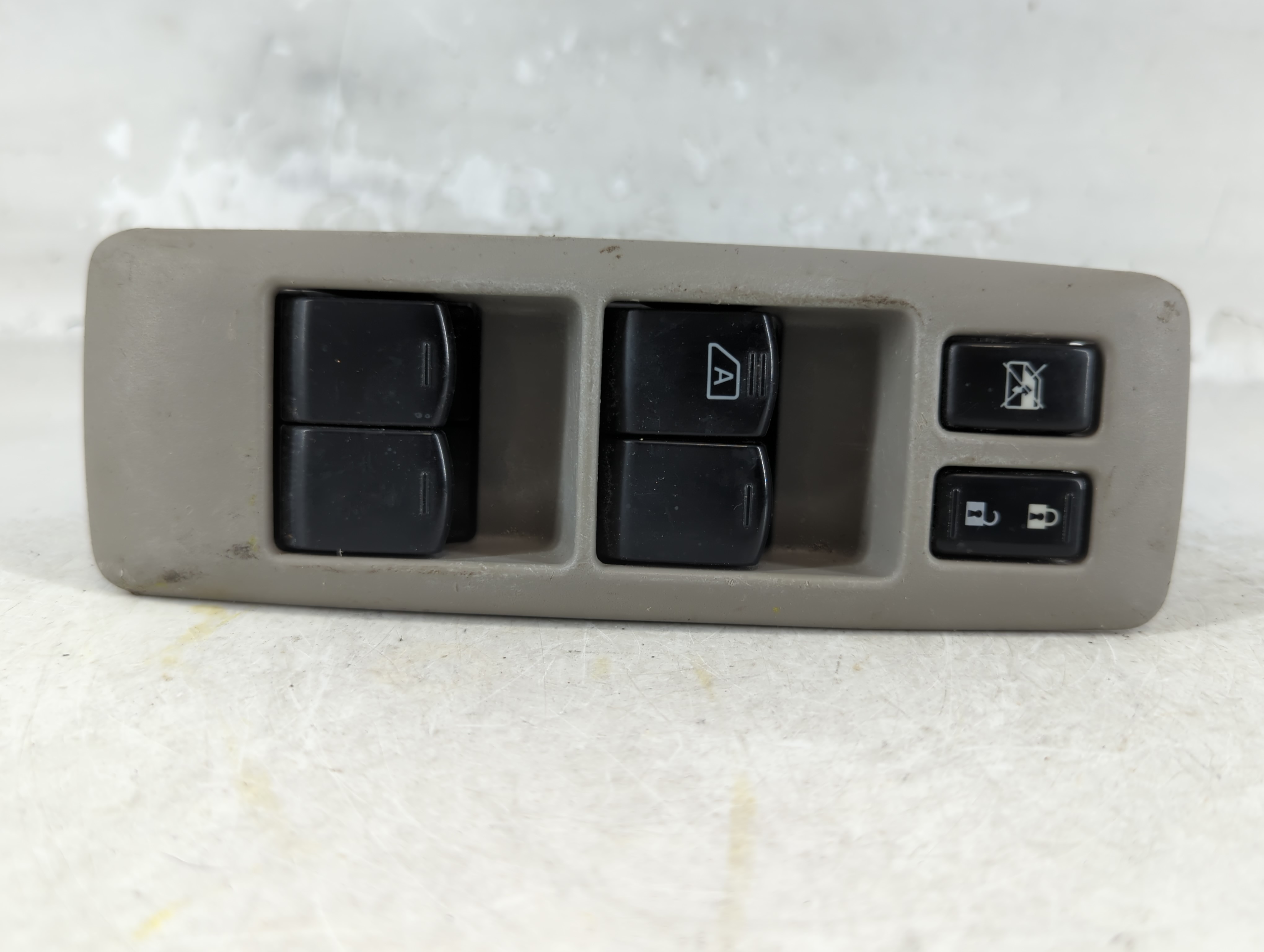 2011-2015 Nissan Rogue Driver Left Door Master Power Window Switch 1075344 - Oemusedautoparts1.com