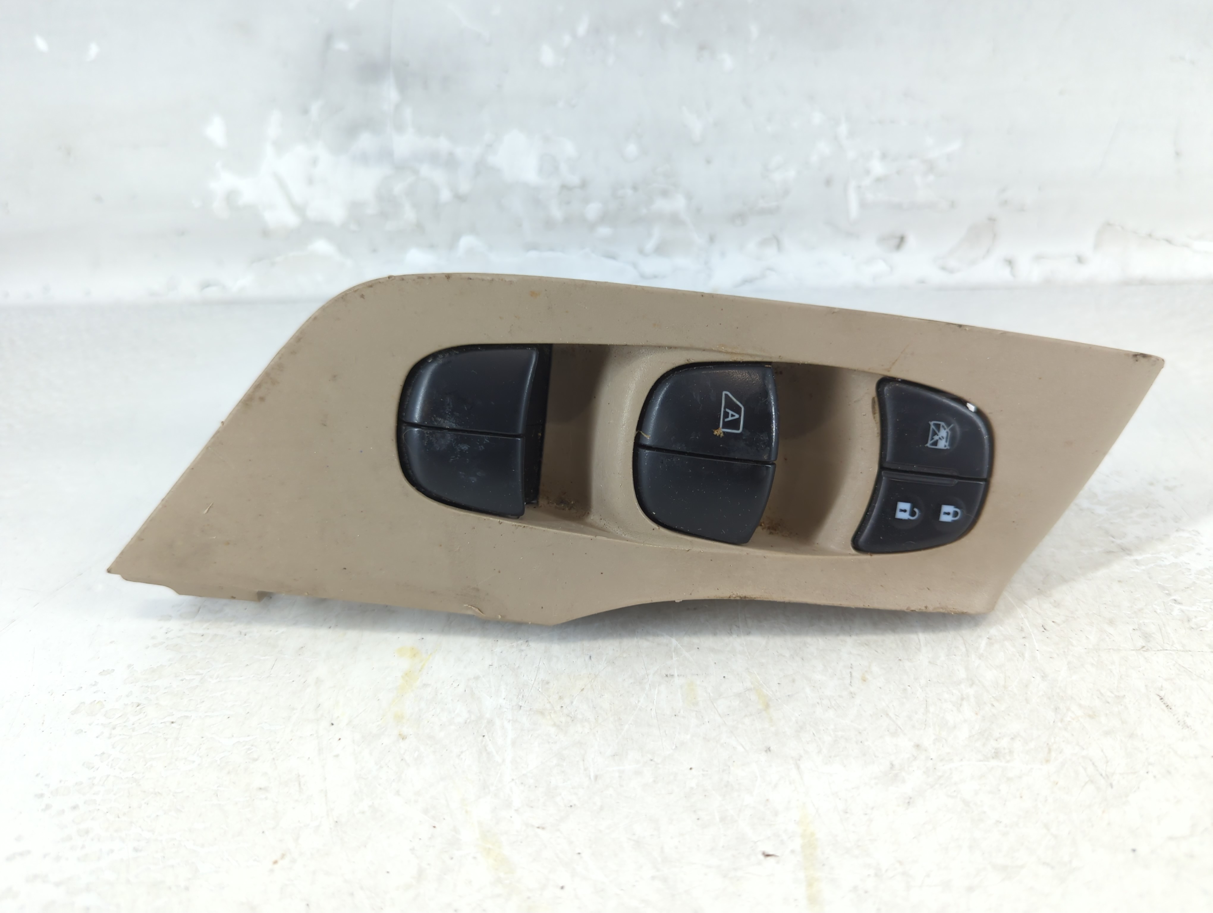 2013-2018 Nissan Altima Driver Left Door Master Power Window Switch 1075347 - Oemusedautoparts1.com